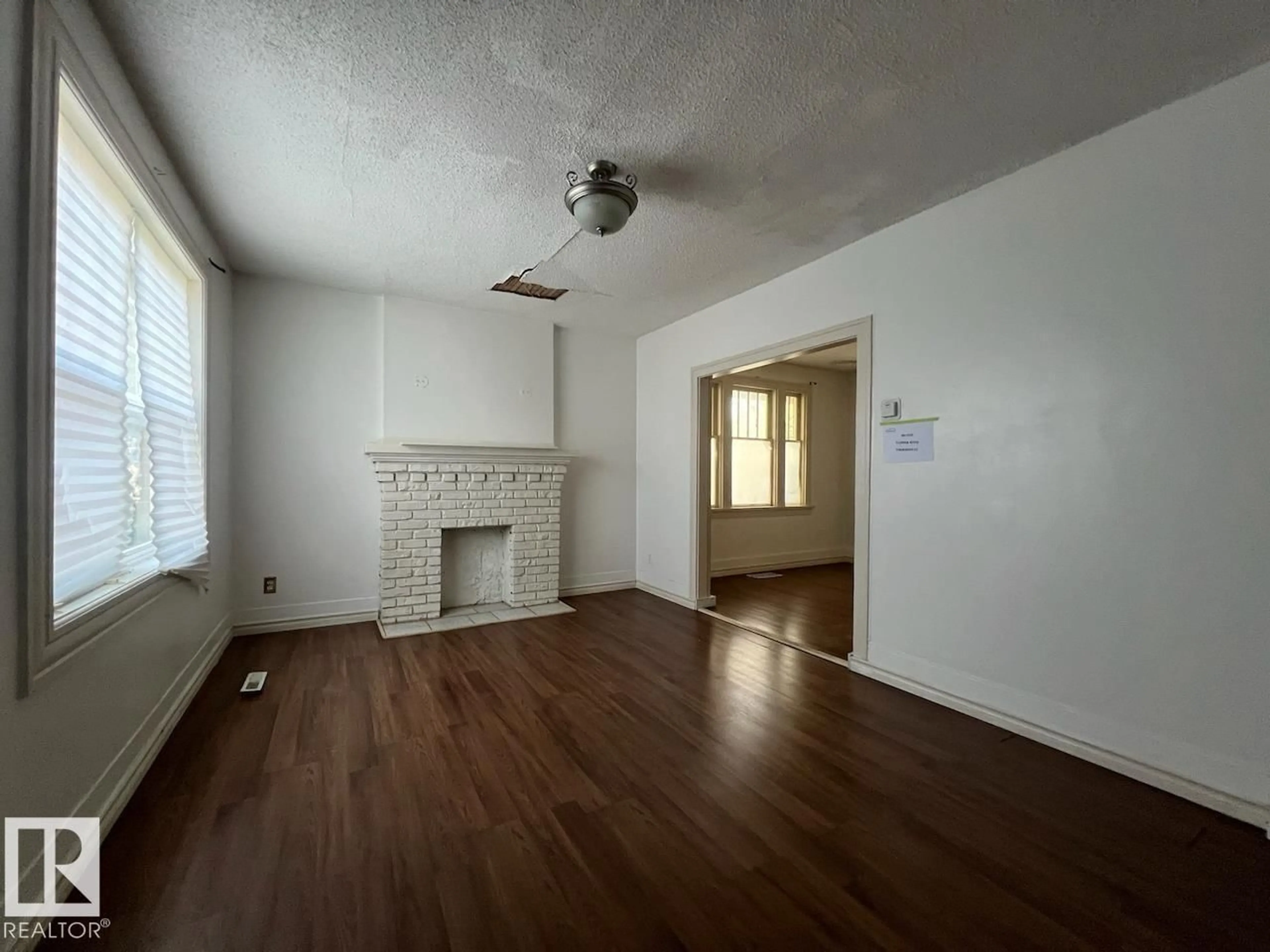 A pic of a room for NW - 11243 86 ST, Edmonton Alberta T5B3H7