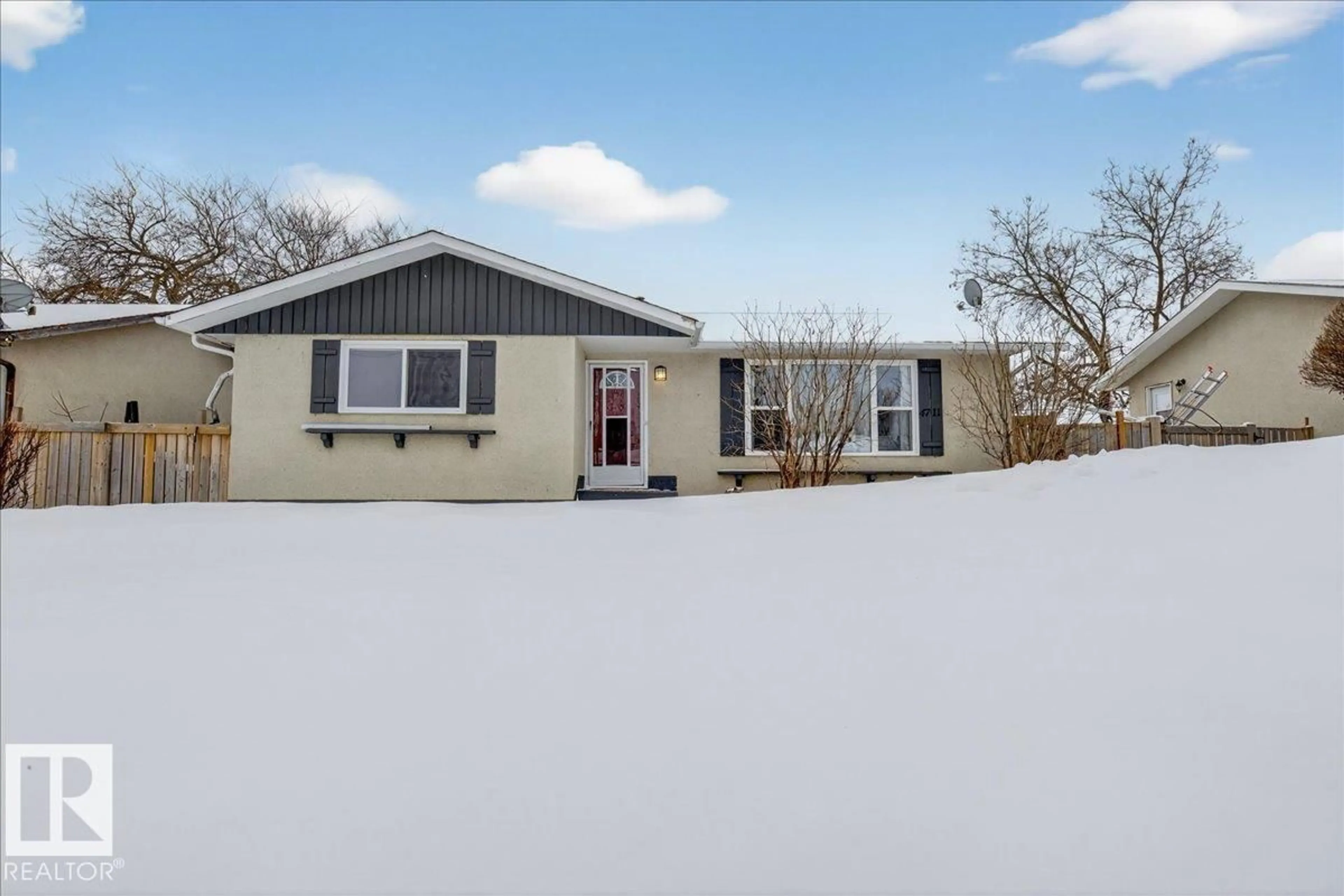 Home with vinyl exterior material, street for 4711 51A AV, Bon Accord Alberta T0A0K0