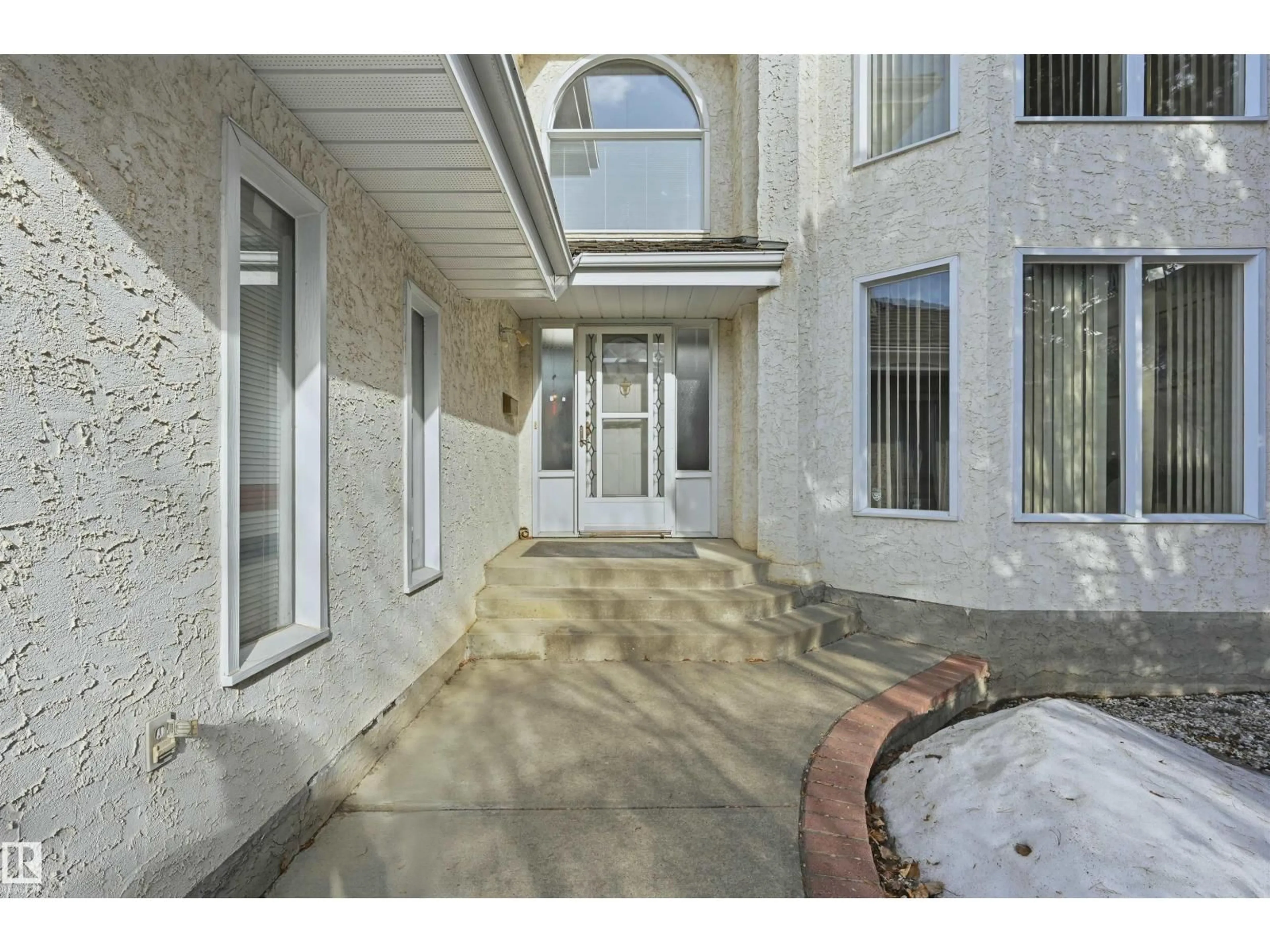 Unknown for 27 CORMACK CR, Edmonton Alberta T6R2E7