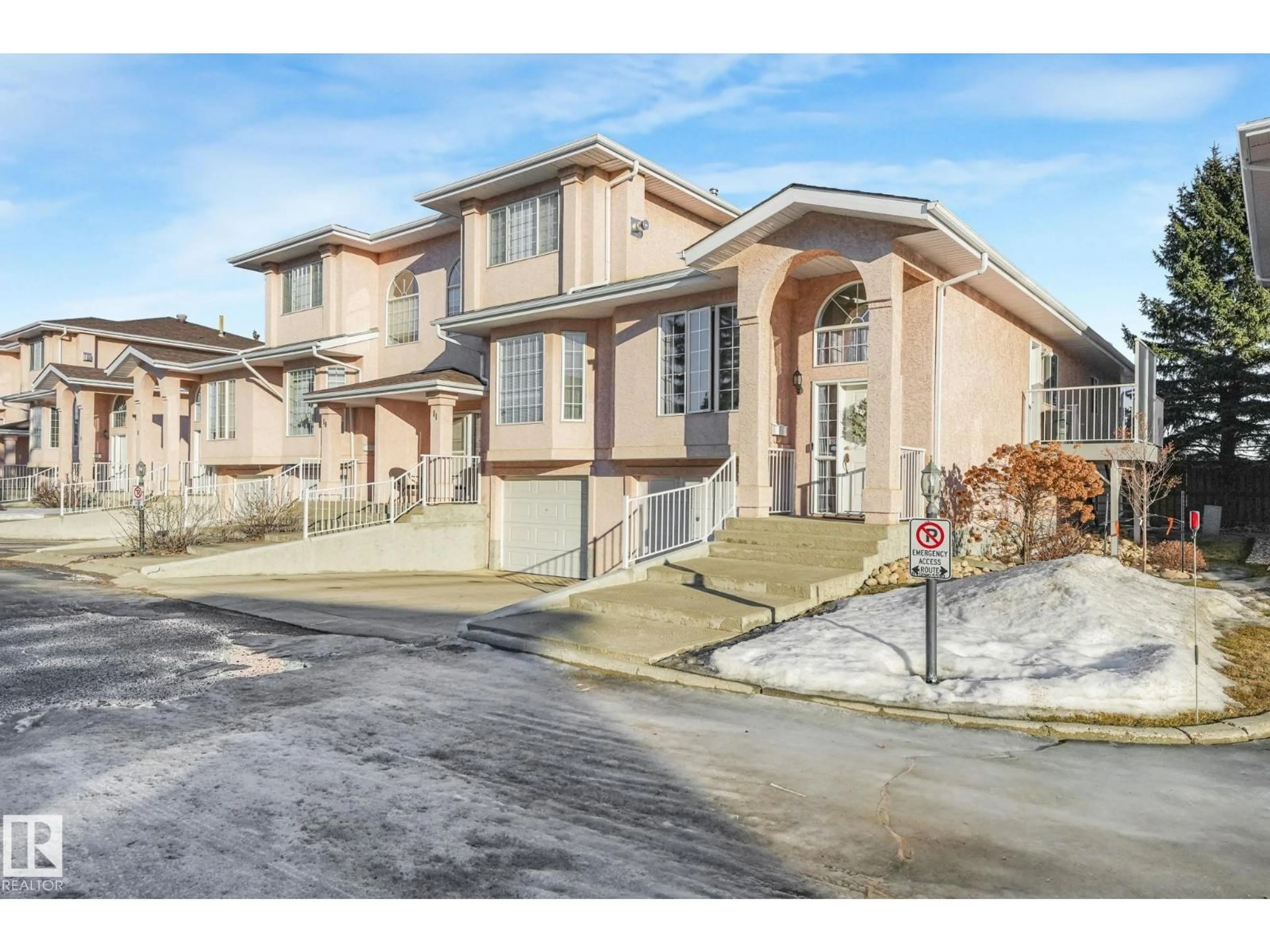 Unknown for 11105 9 AV, Edmonton Alberta T6J6Z4