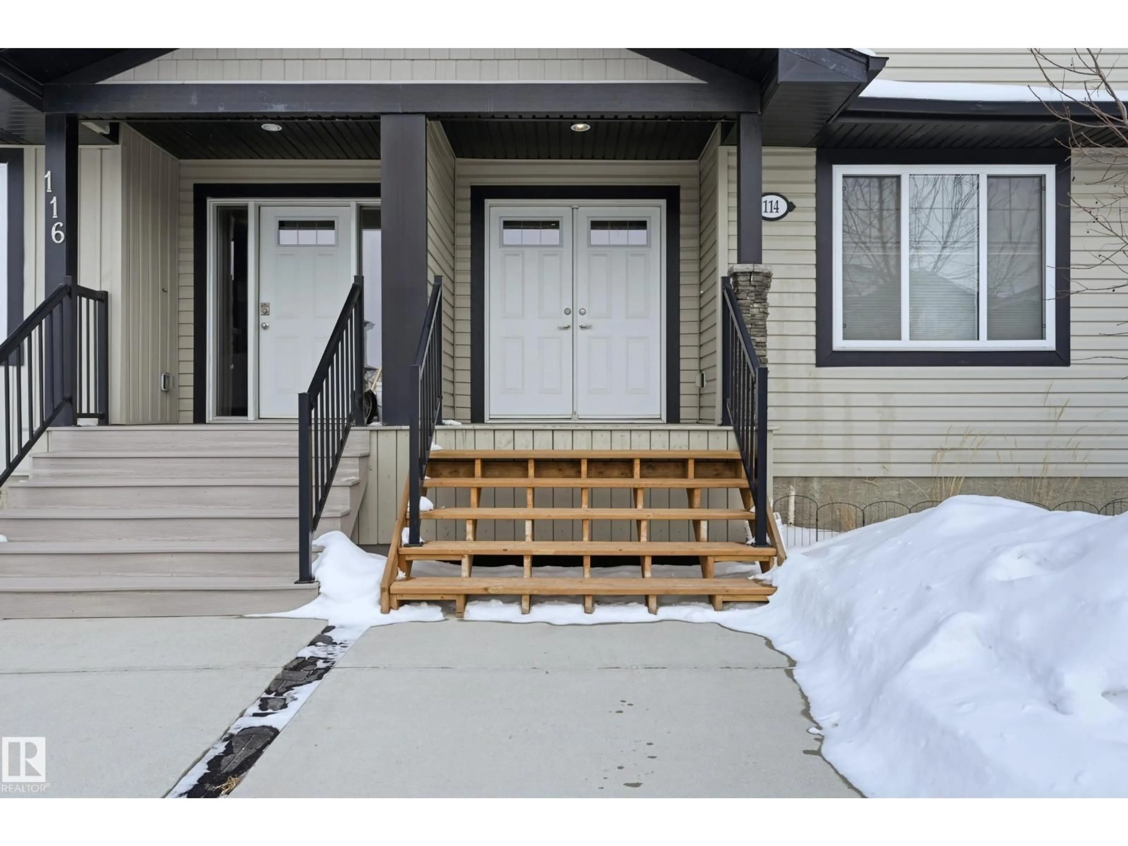 Indoor entryway for 114 RICHMOND LI, Fort Saskatchewan Alberta T8L0S5