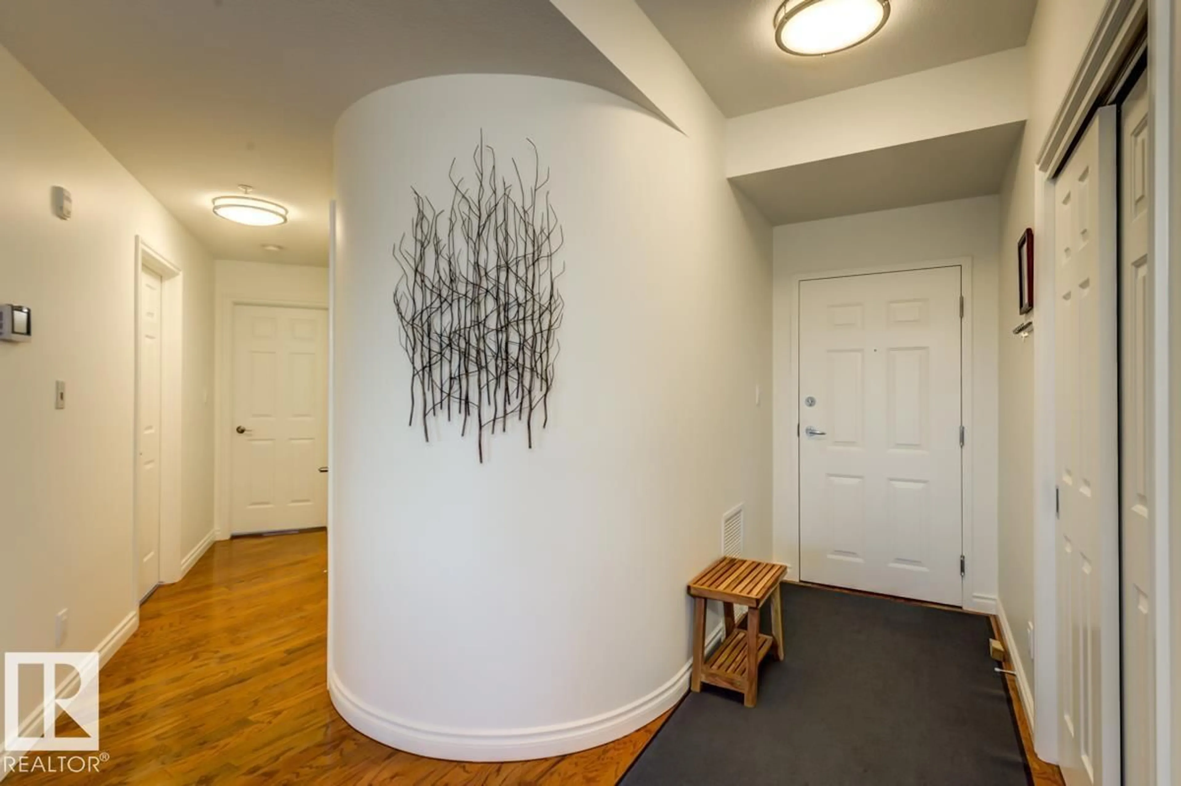 Indoor entryway for #604 - 10108 125 ST, Edmonton Alberta T5N4B6