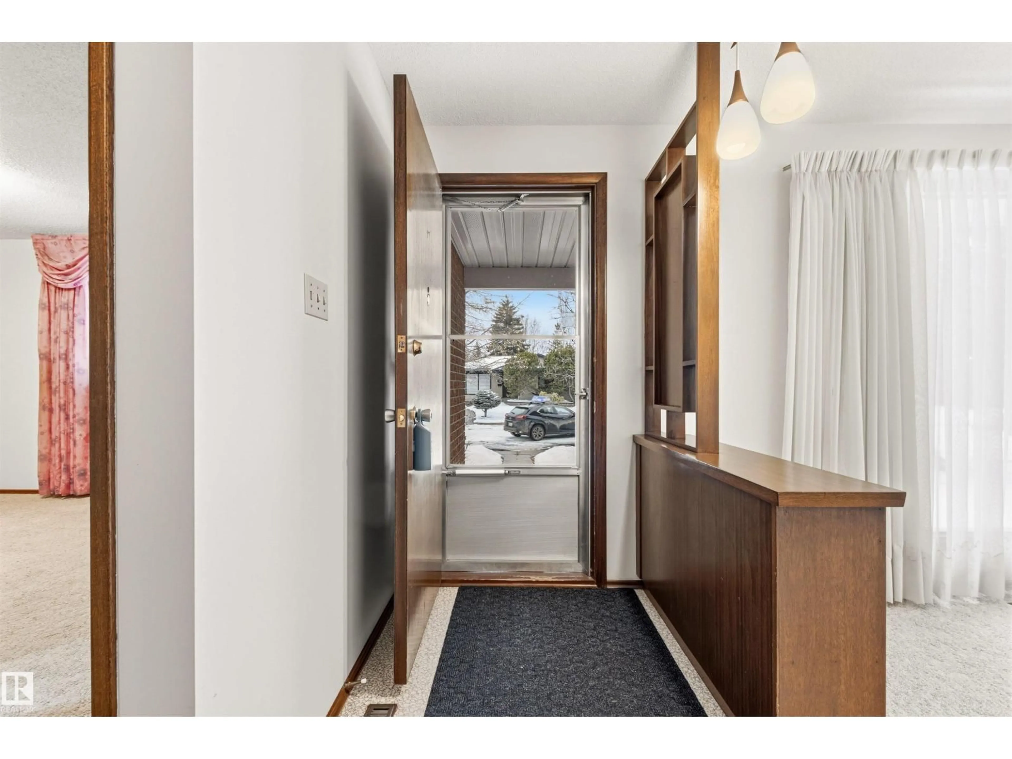 Indoor entryway for NW - 11323 35A AV, Edmonton Alberta T6J0A7