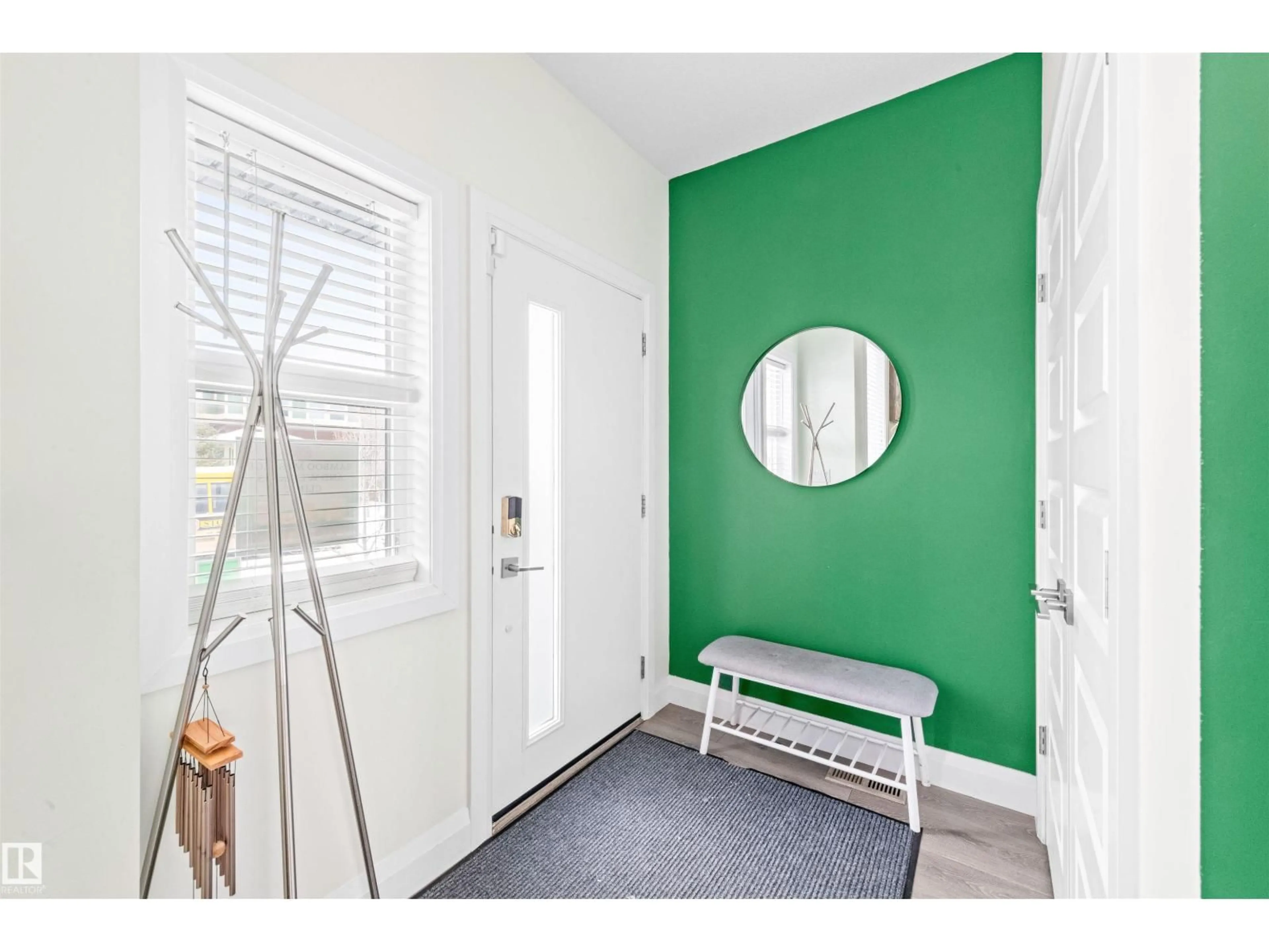 Indoor entryway for 389 CHARLESWORTH DR, Edmonton Alberta T6X2G5