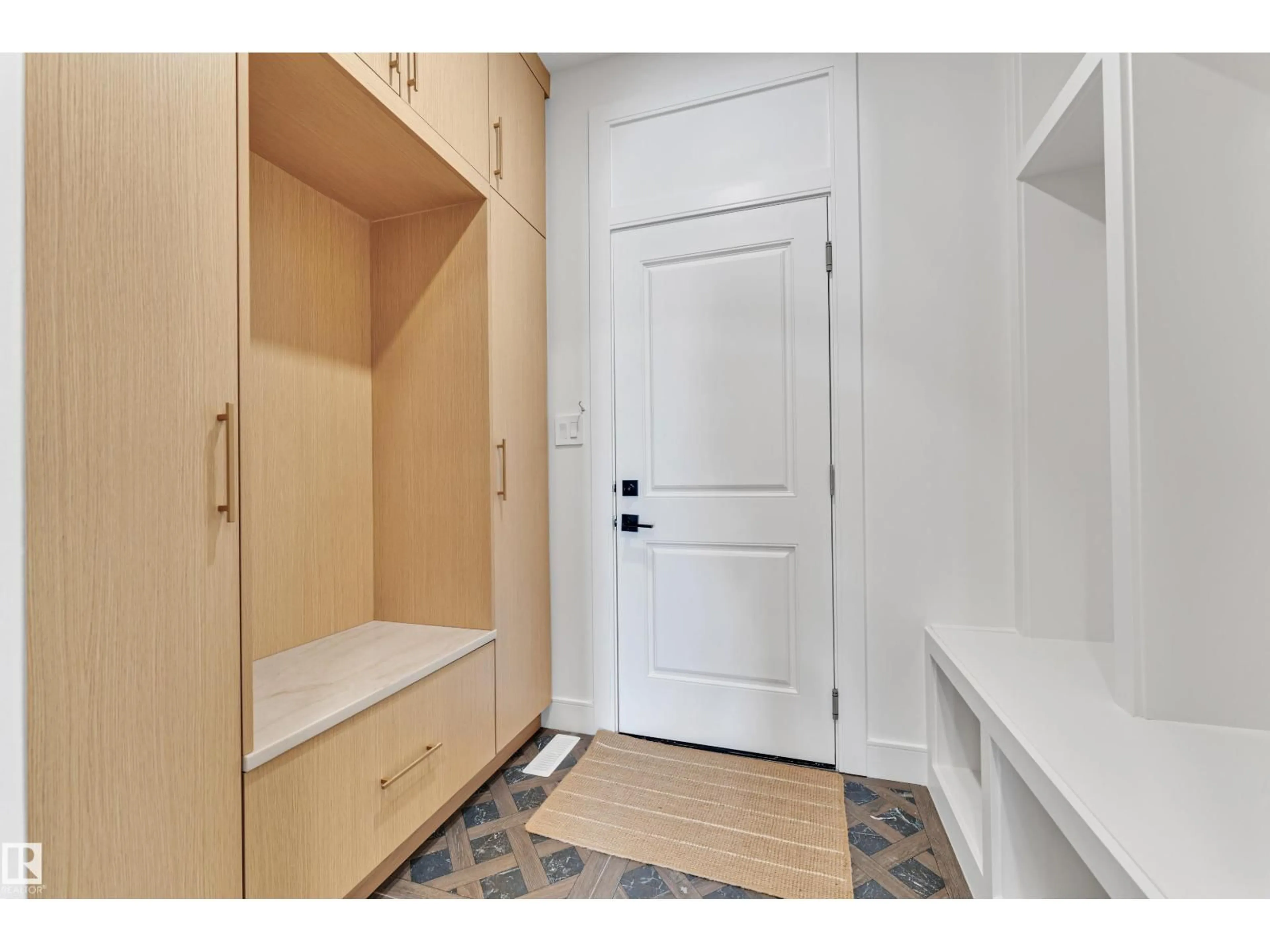 Indoor entryway for 2408 1 AVE SW, Edmonton Alberta T6X3E2