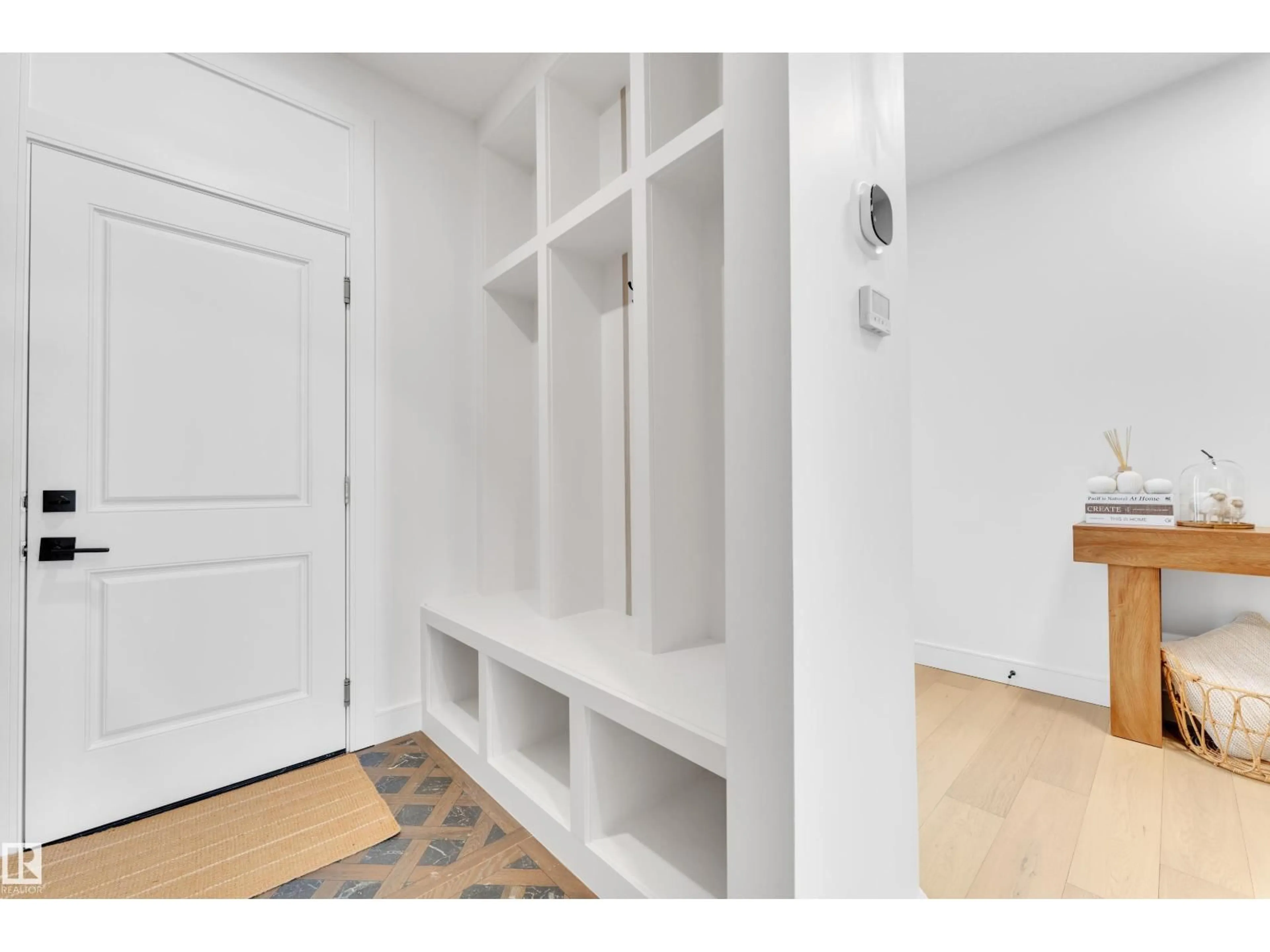 Indoor entryway for 2408 1 AVE SW, Edmonton Alberta T6X3E2