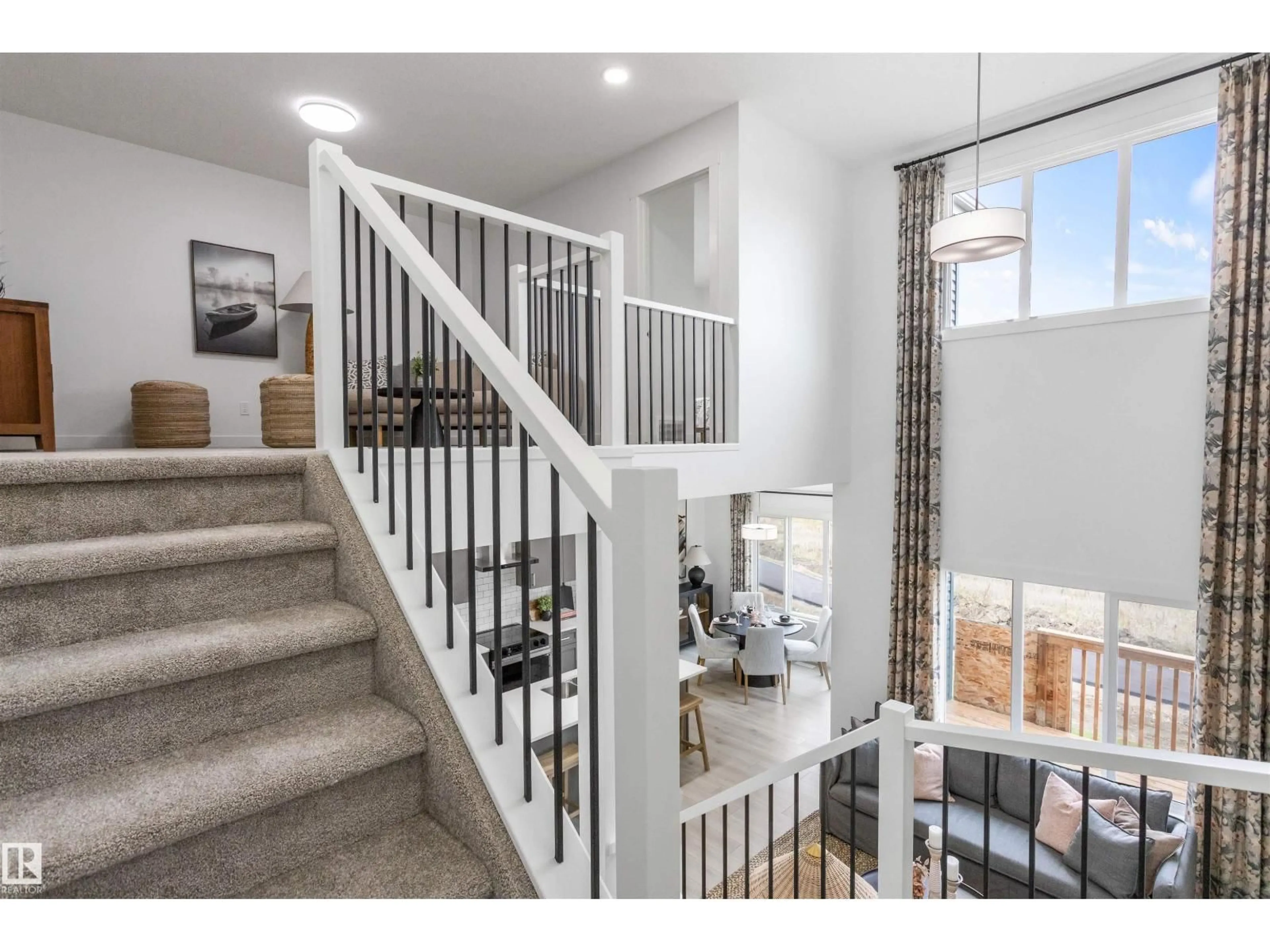 Indoor entryway for 18919 24 AV, Edmonton Alberta T6M3H9