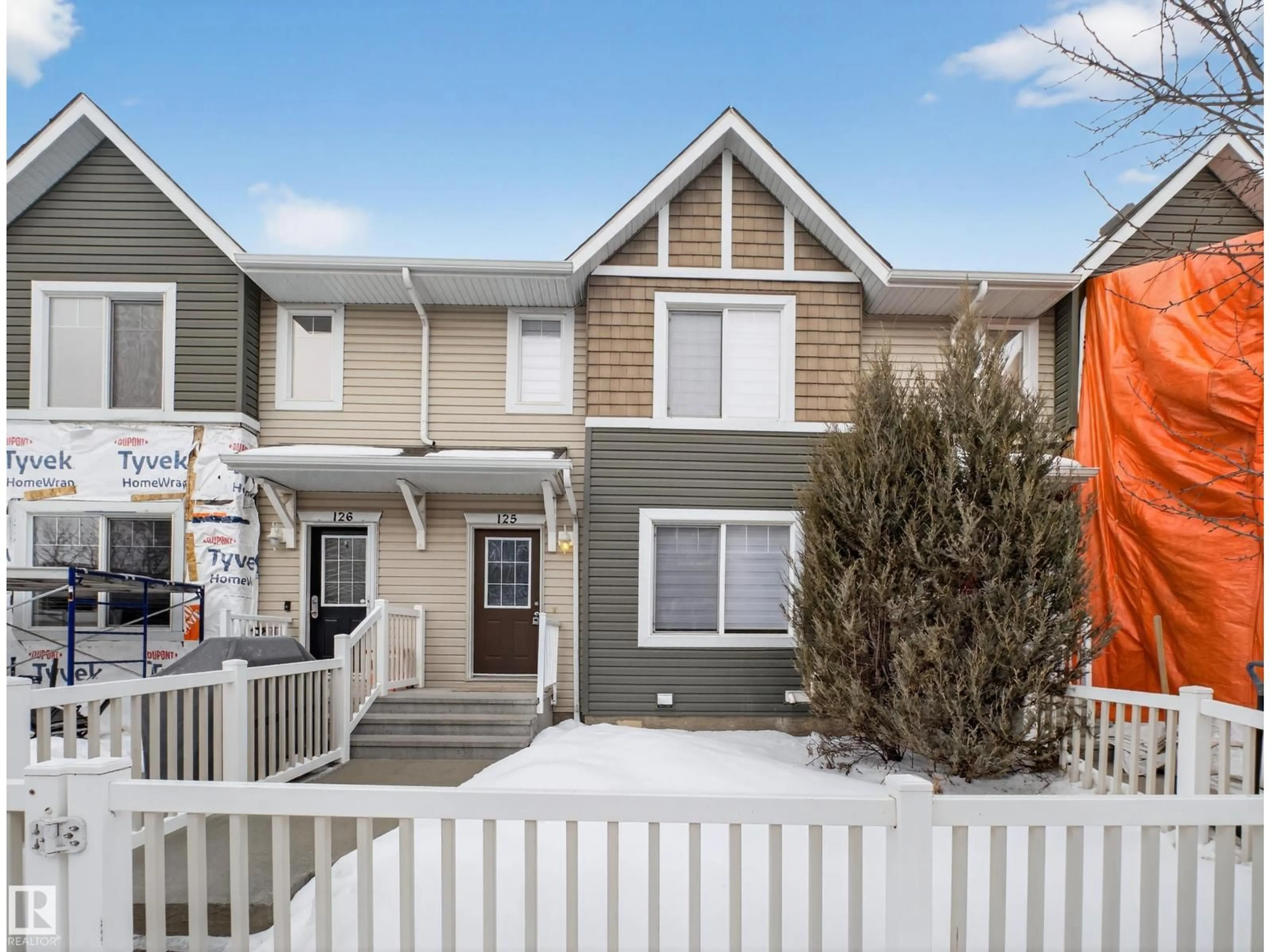 Home with vinyl exterior material, street for 655 - 125 TAMARACK RD, Edmonton Alberta T6T0N4