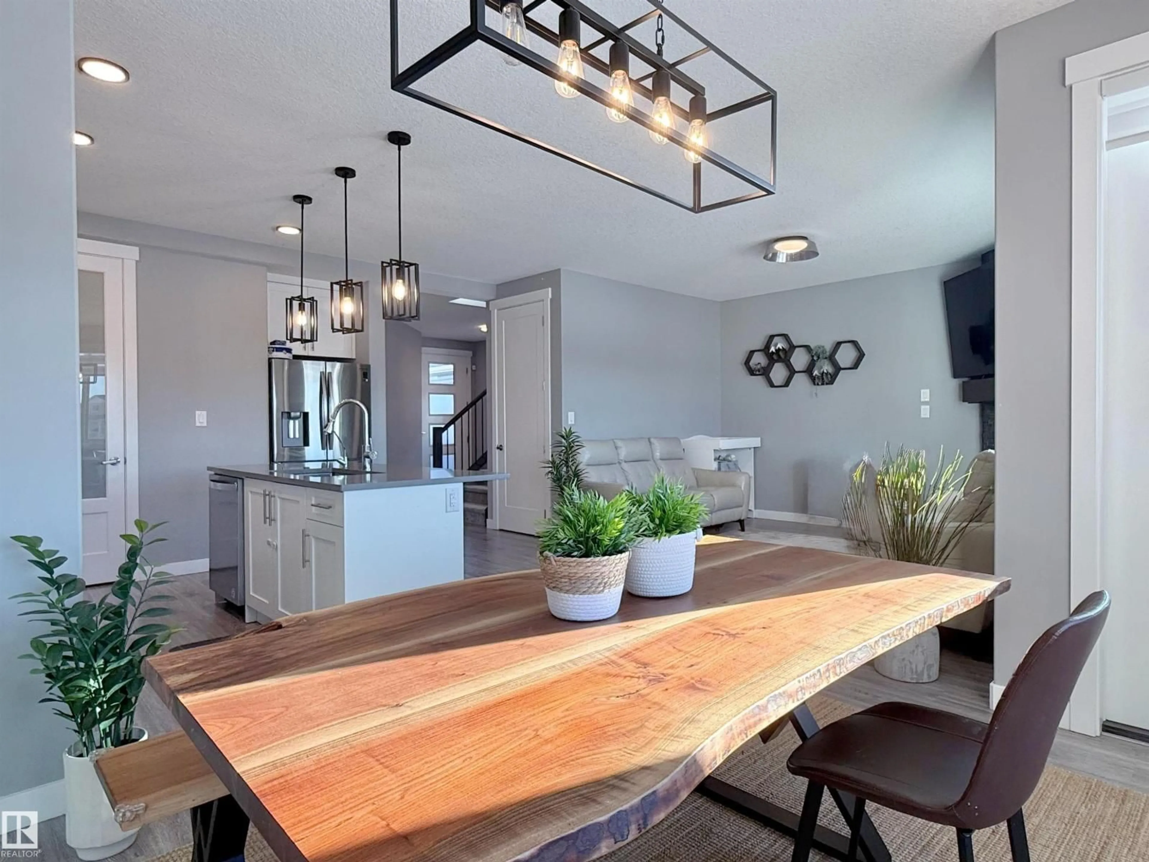 Unknown for 154 ASTON BN, Leduc Alberta T9E1L9