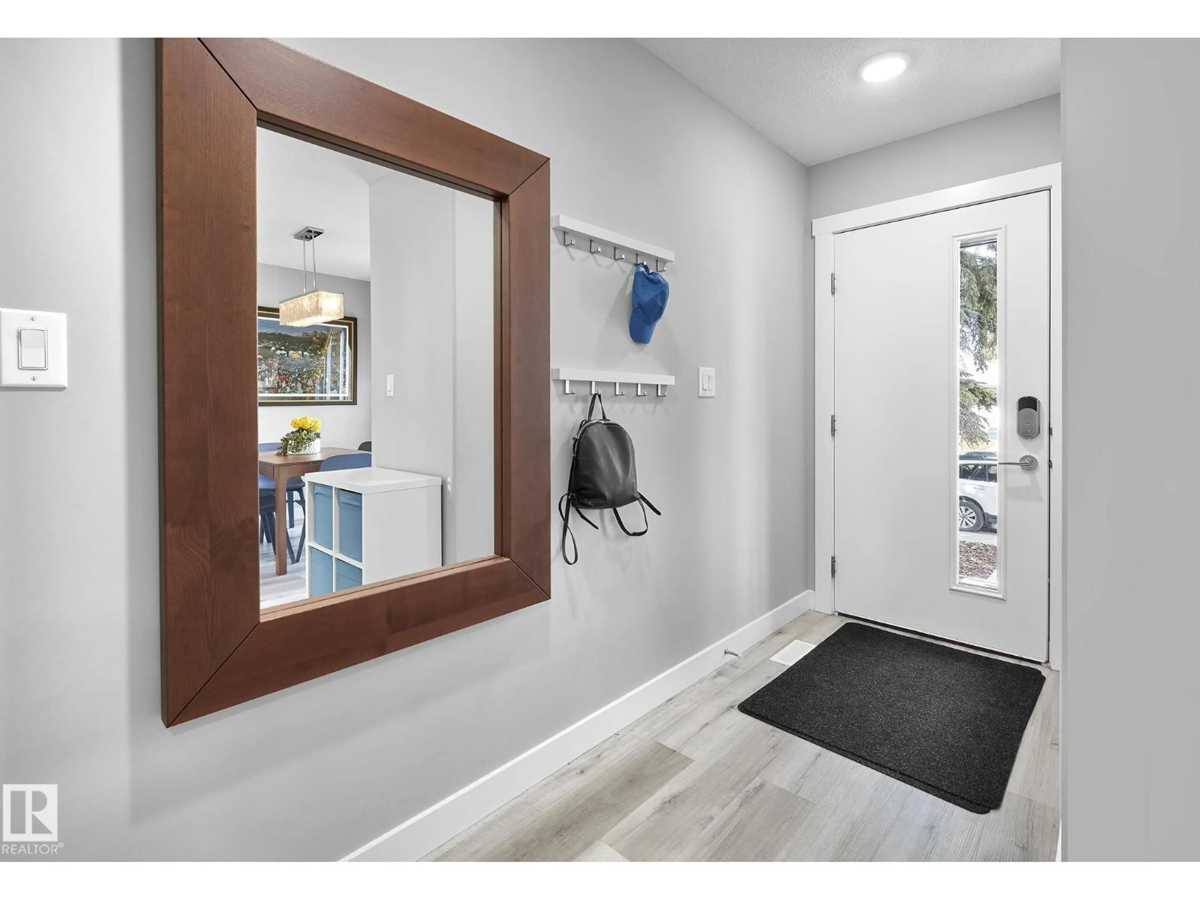 Indoor entryway for NW - 8017A 161 ST, Edmonton Alberta T5R2K5