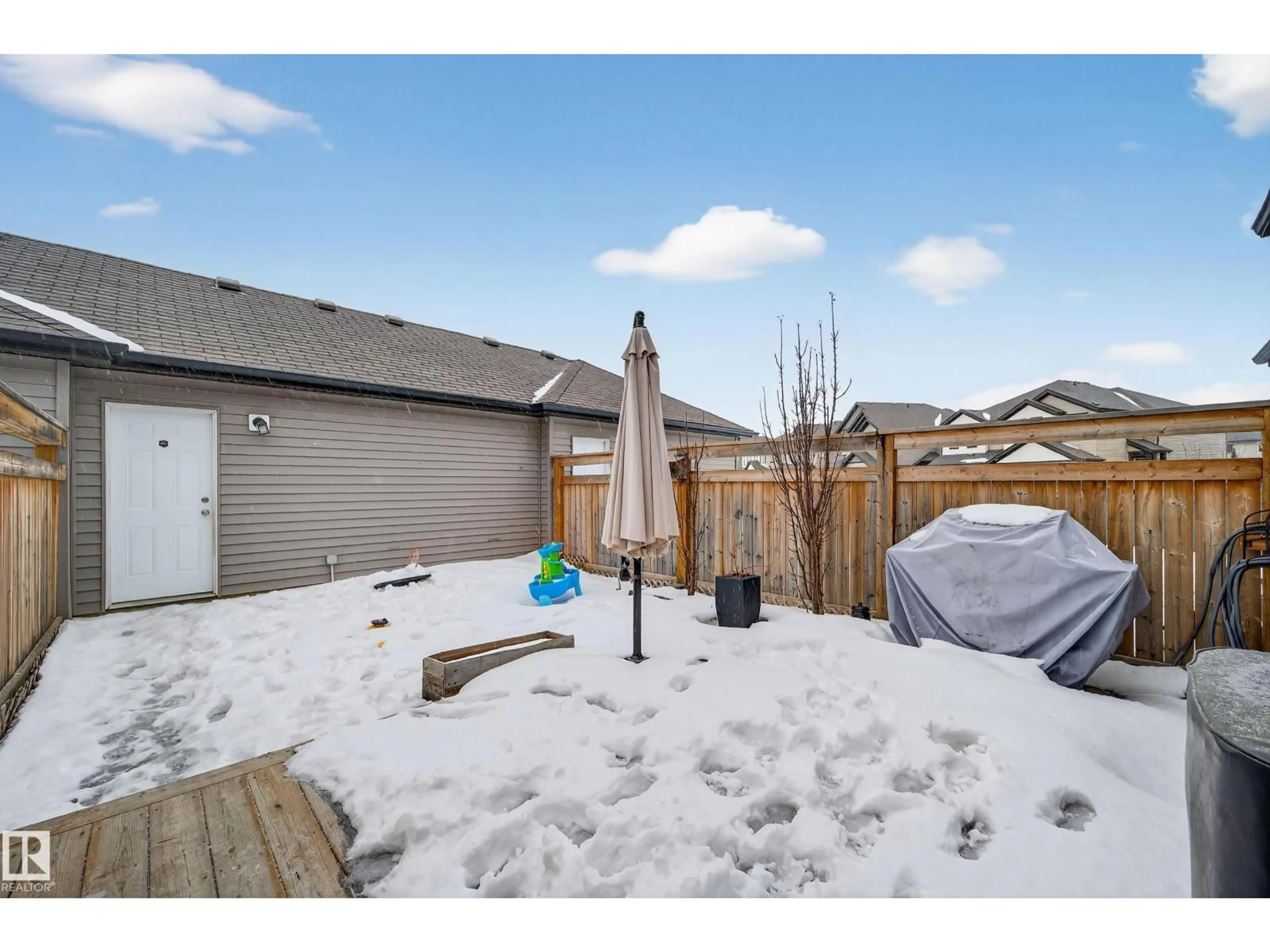 Patio, unknown for SW - 327 DESROCHERS BV, Edmonton Alberta T6W3J1