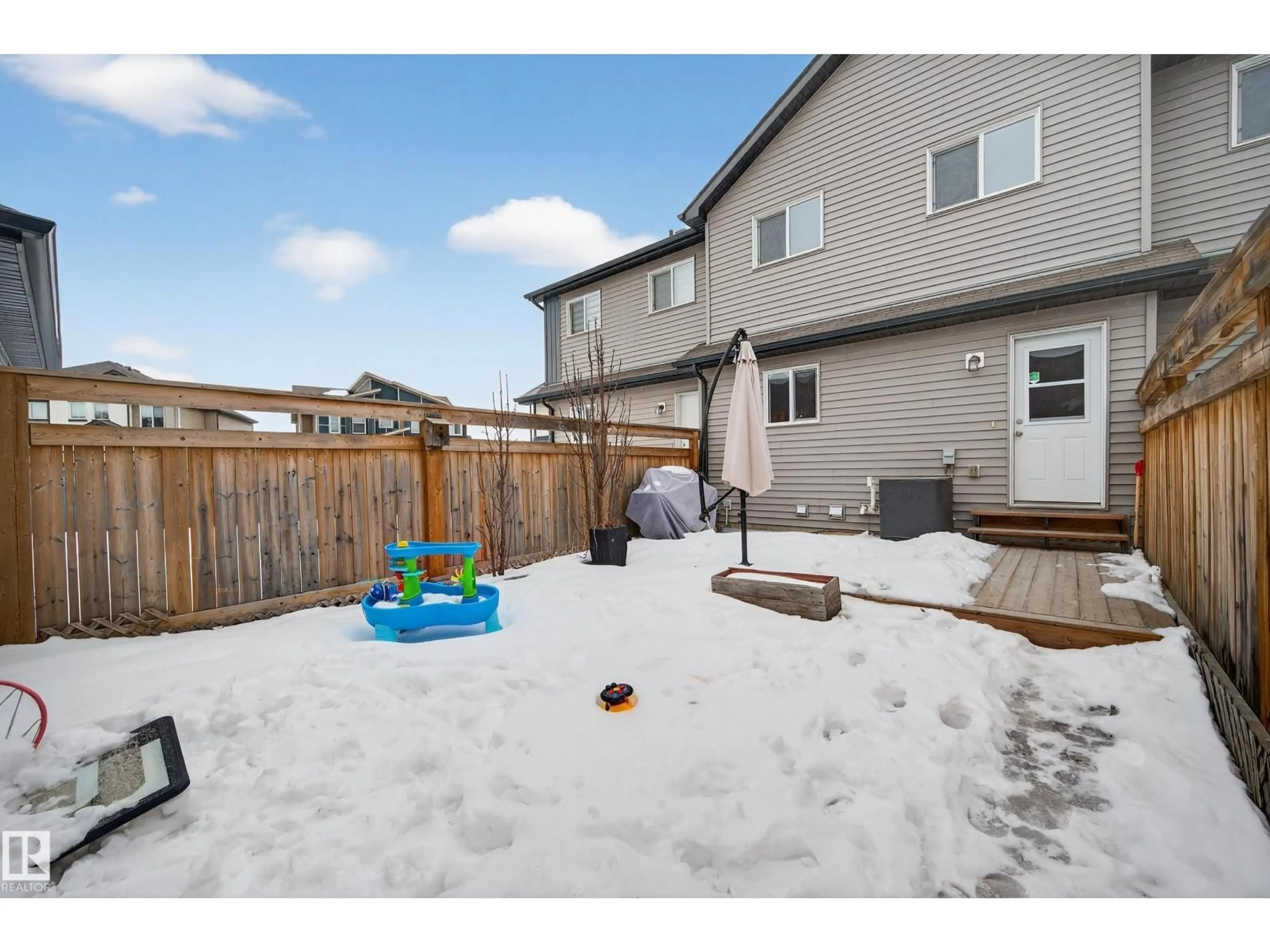 Patio, street for SW - 327 DESROCHERS BV, Edmonton Alberta T6W3J1