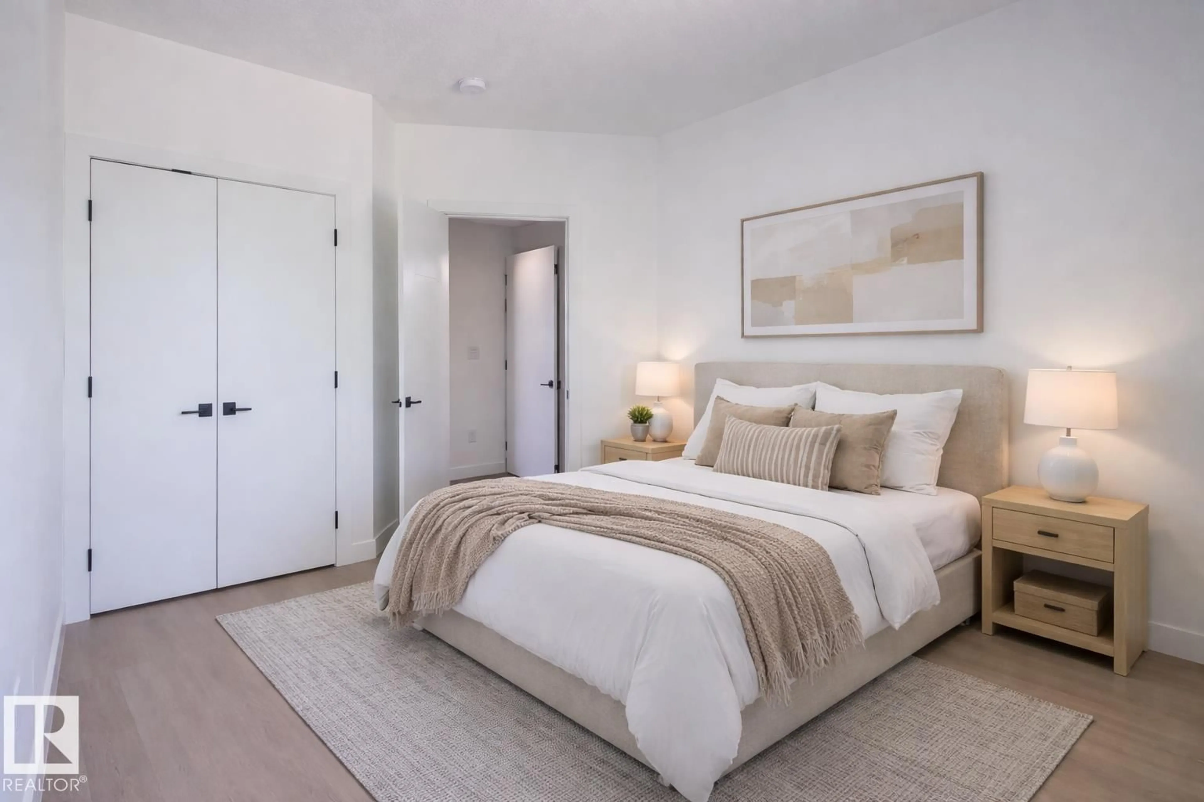 Bedroom with bed, carpet floor for 19/21 - 10617 83 ST, Edmonton Alberta T6A3P6