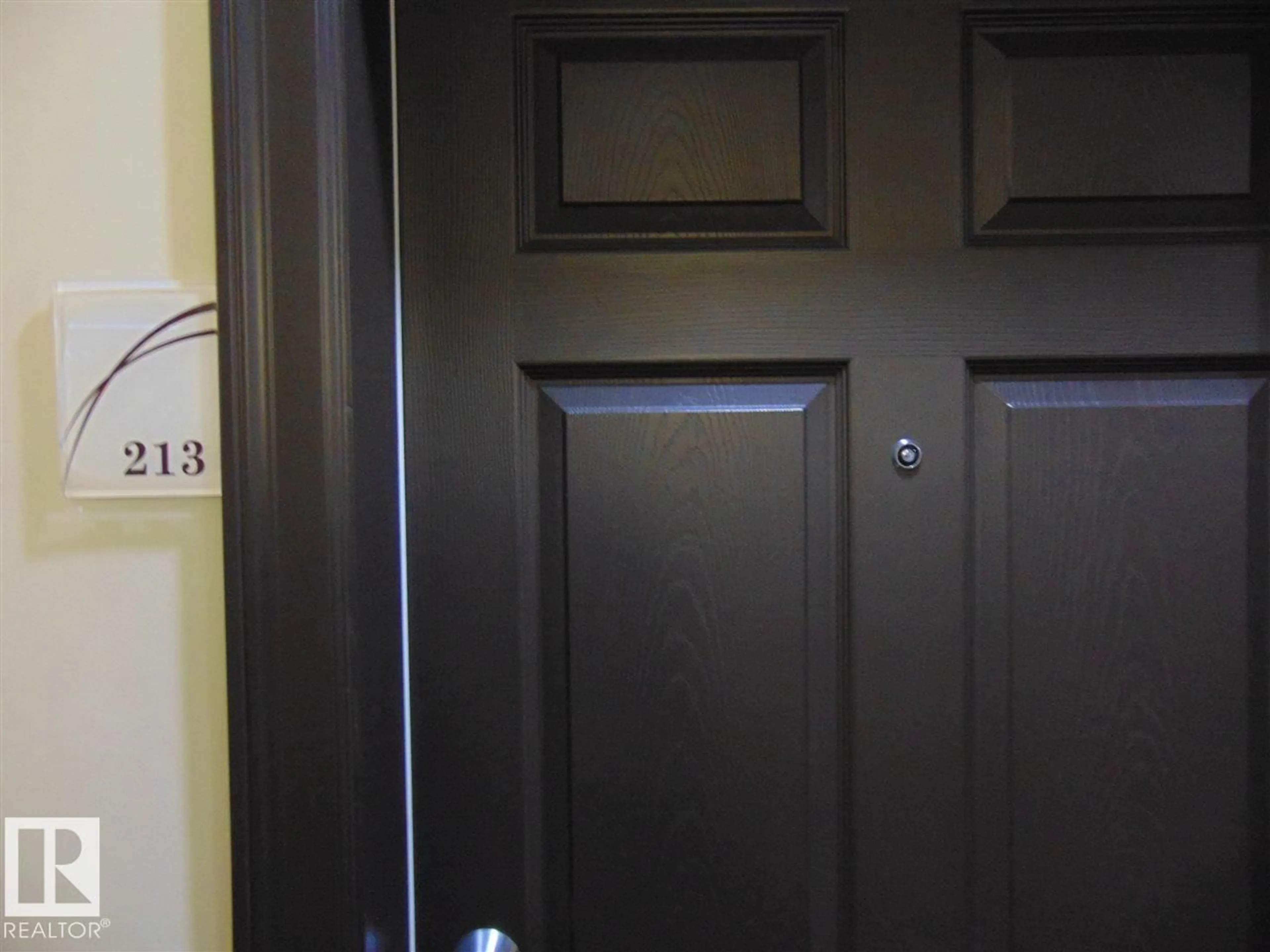 Indoor entryway for #213 - 8702 SOUTHFORT DR, Fort Saskatchewan Alberta T8L4R6