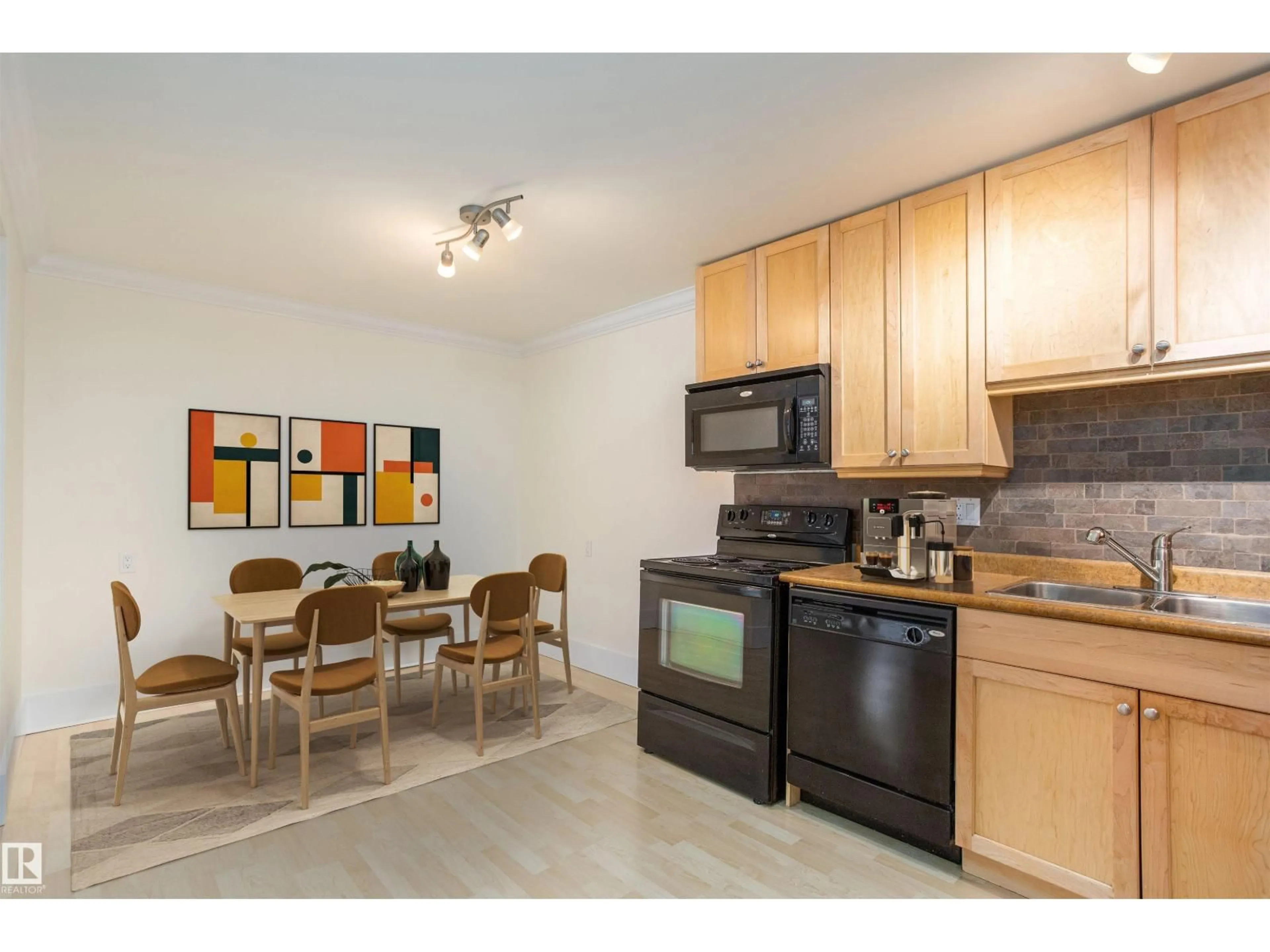 Standard kitchen, unknown for #203 - 11916 104 ST, Edmonton Alberta T5G2L2