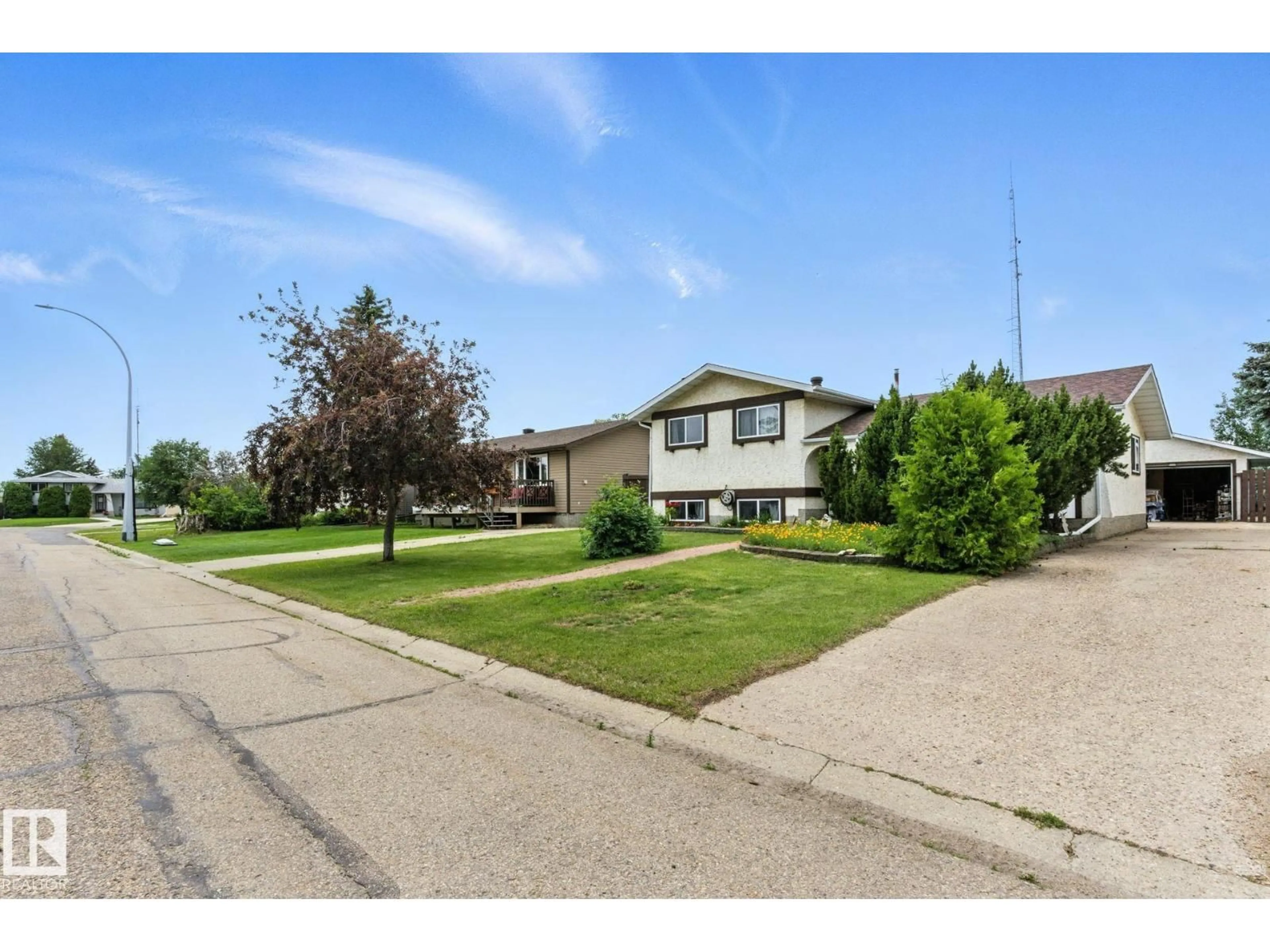 Unknown for 9608 98A ST, Morinville Alberta T8R1H2