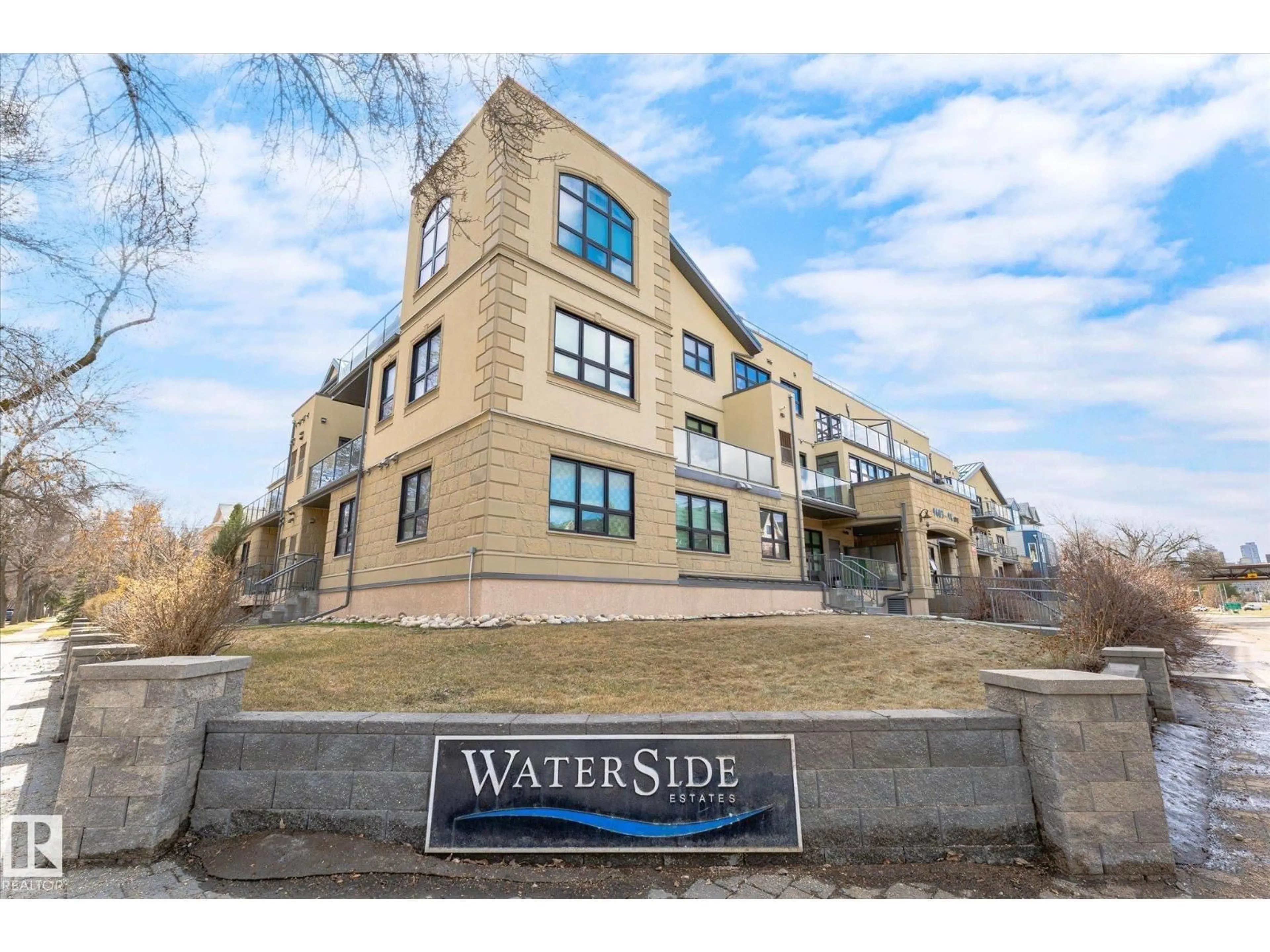 Unknown for #111 - 9603 98 AV, Edmonton Alberta T6T2E2