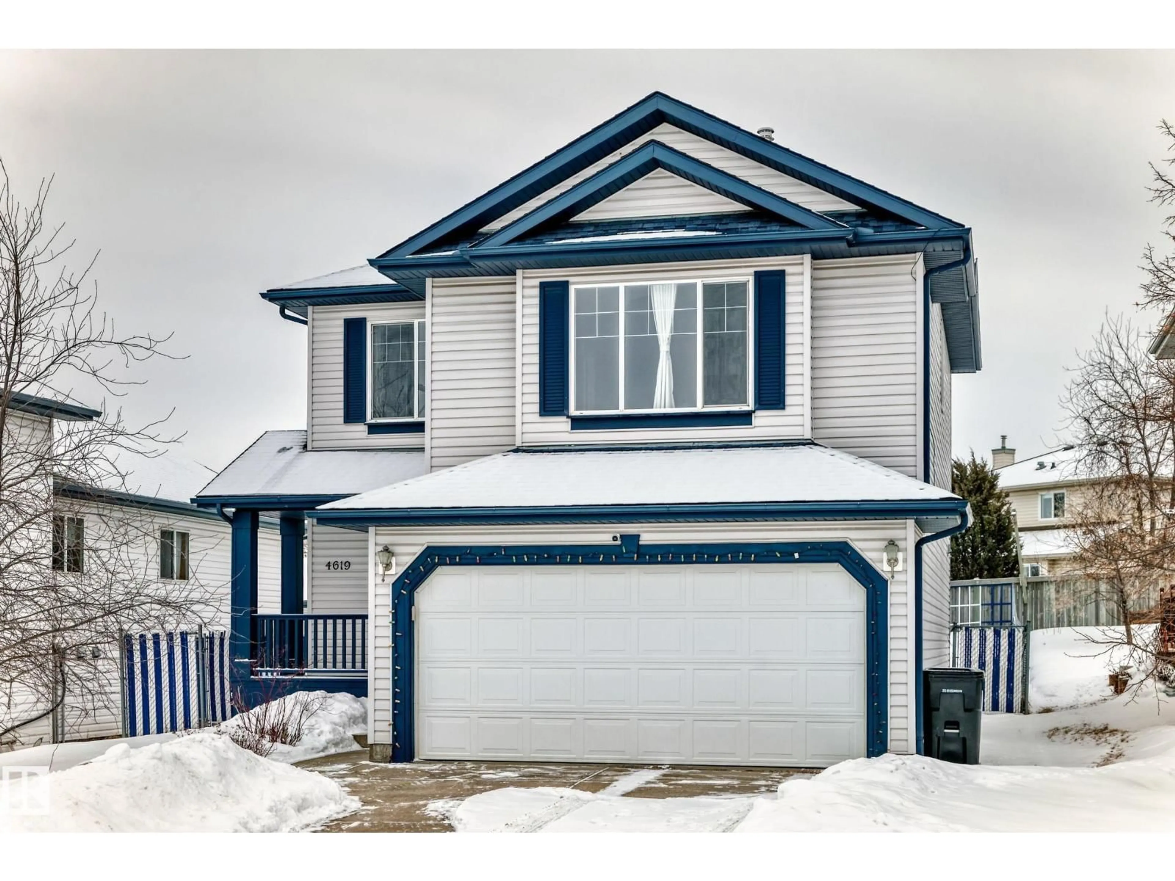 Home with vinyl exterior material, street for S NW - 4619 151 AV, Edmonton Alberta T5Y3A1