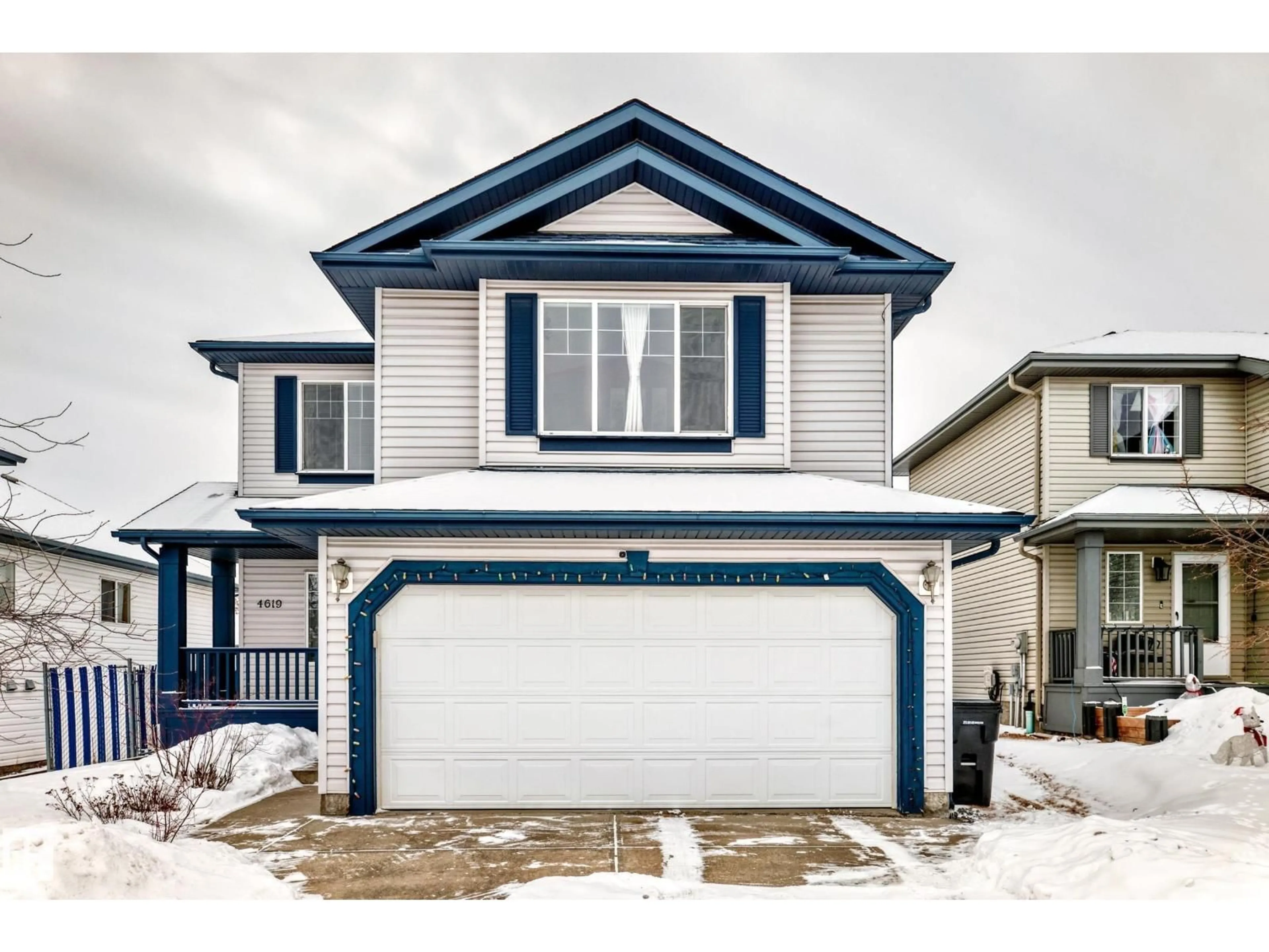 Home with vinyl exterior material, street for S NW - 4619 151 AV, Edmonton Alberta T5Y3A1