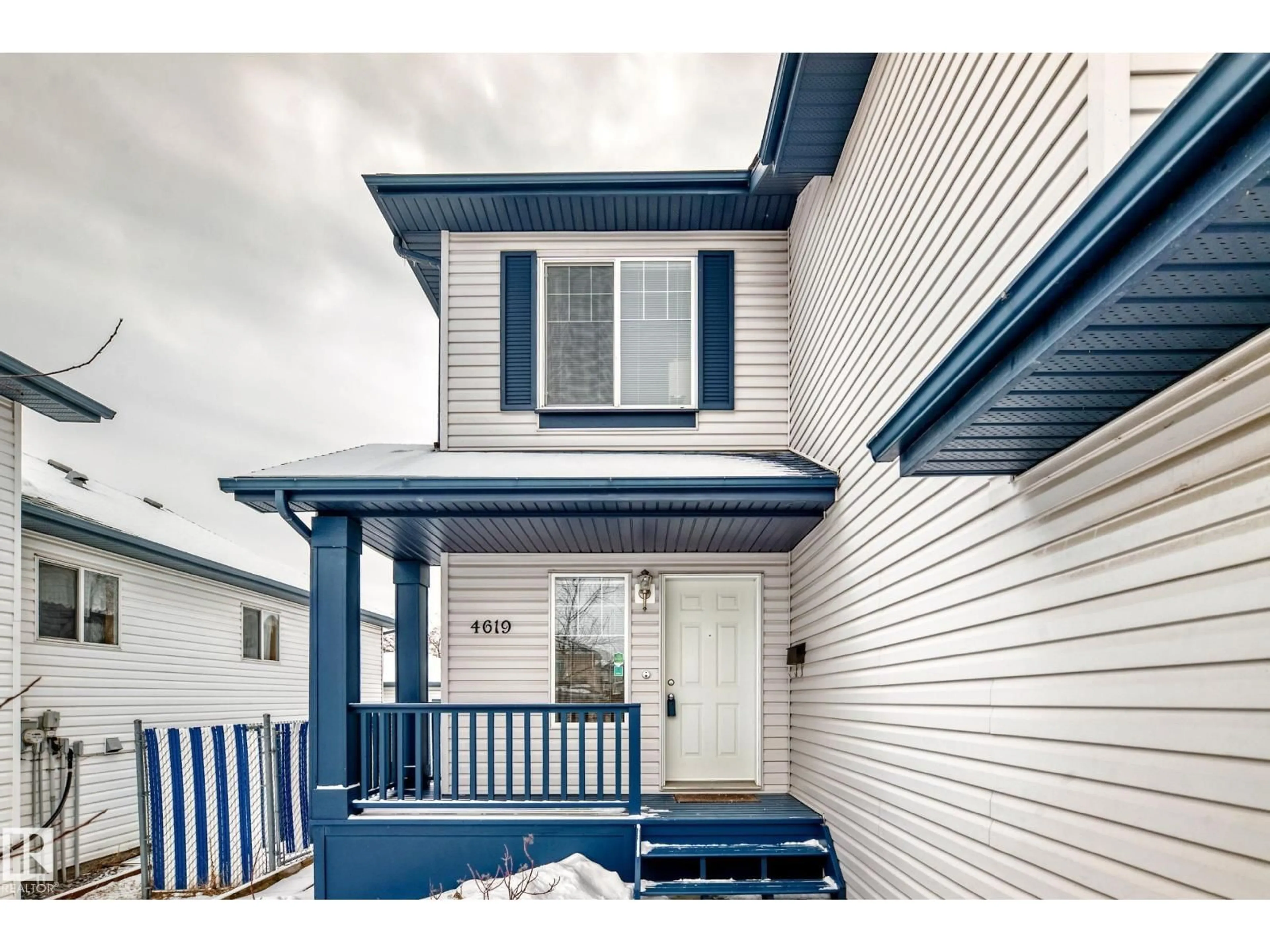 Home with vinyl exterior material, street for S NW - 4619 151 AV, Edmonton Alberta T5Y3A1