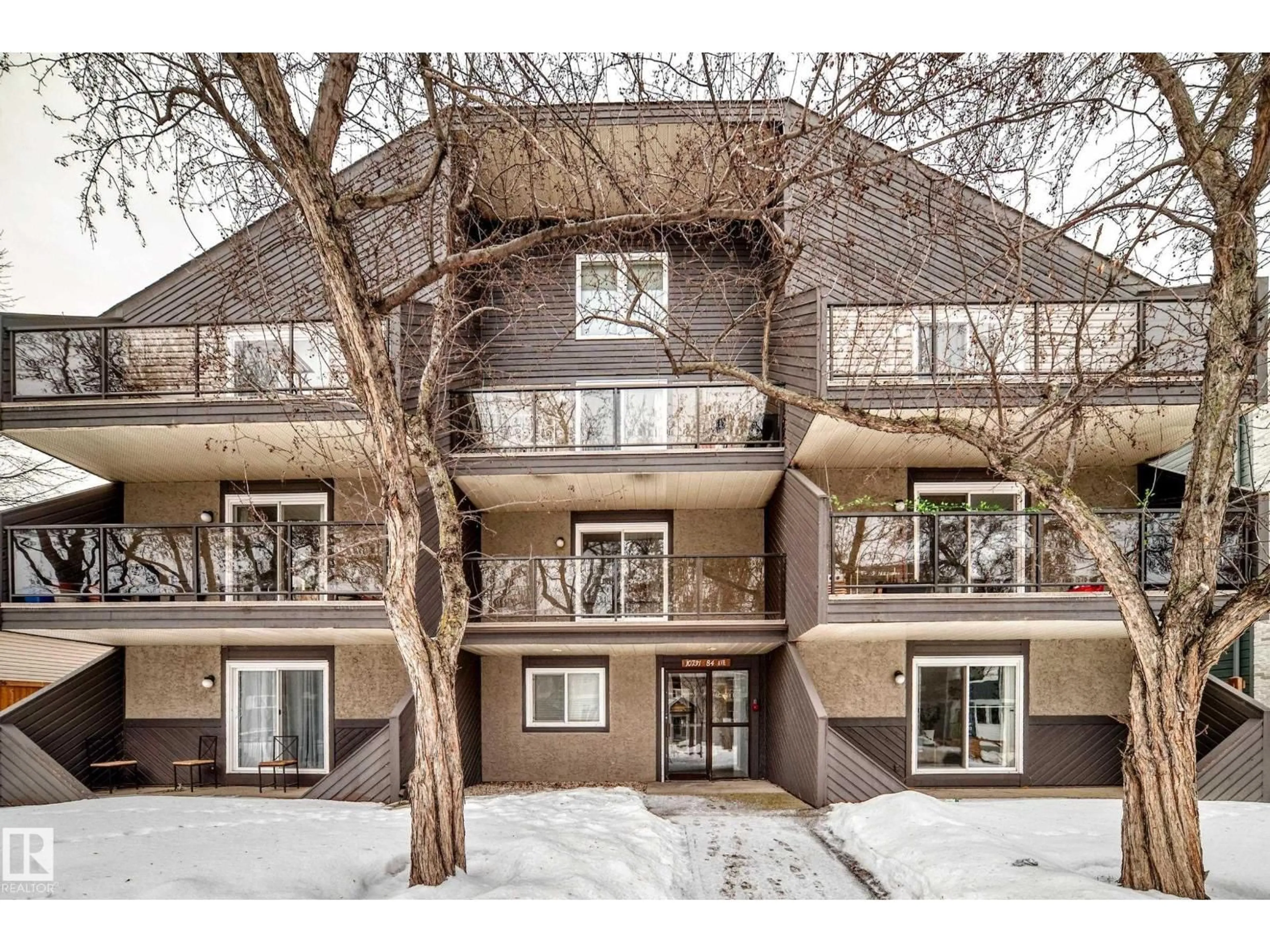 Unknown for 202 - 10731 84 AV, Edmonton Alberta T6E2H8