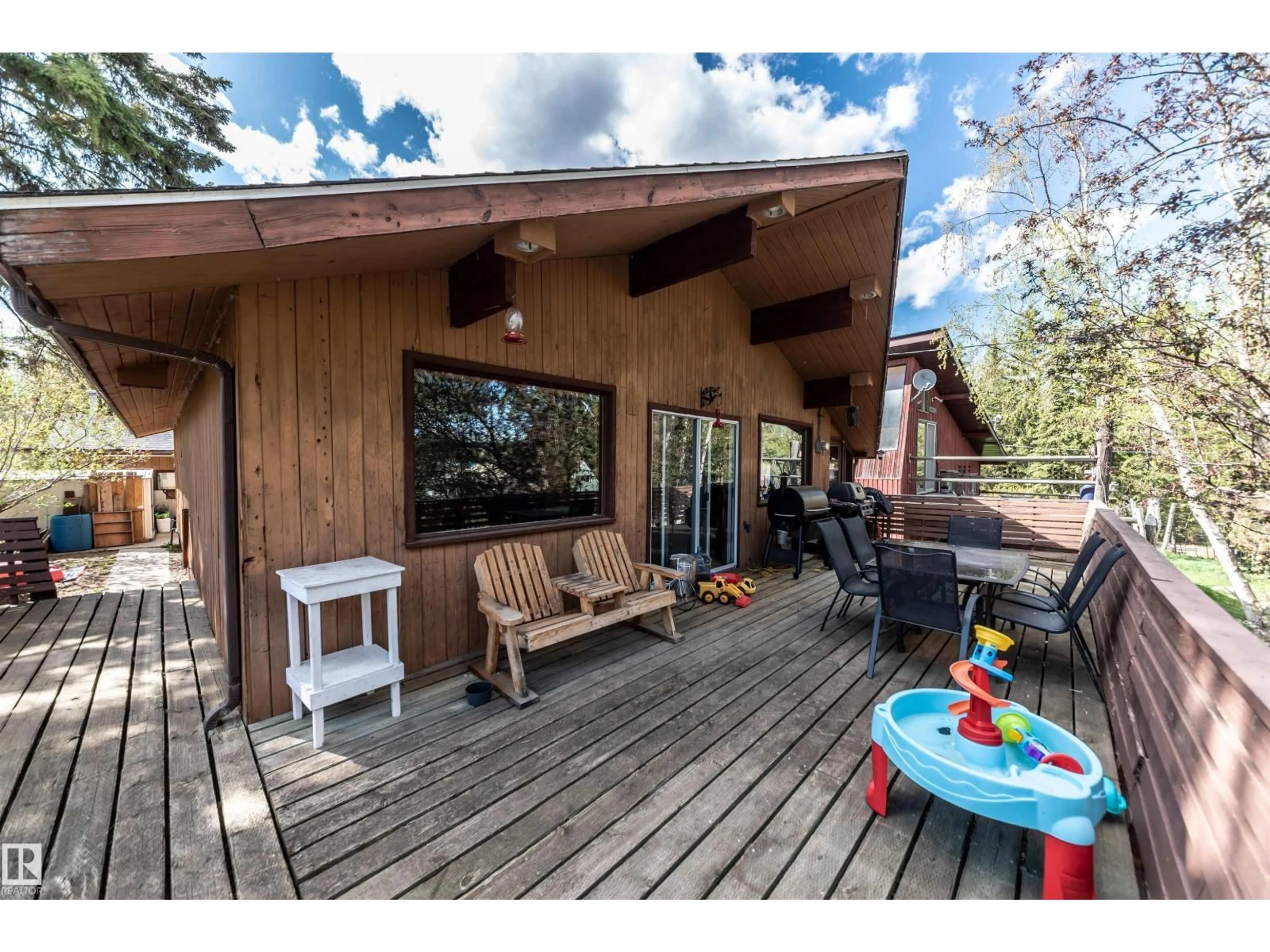 Patio, unknown for 1621 MARINE CR, Rural Lac Ste. Anne County Alberta T0E0A2
