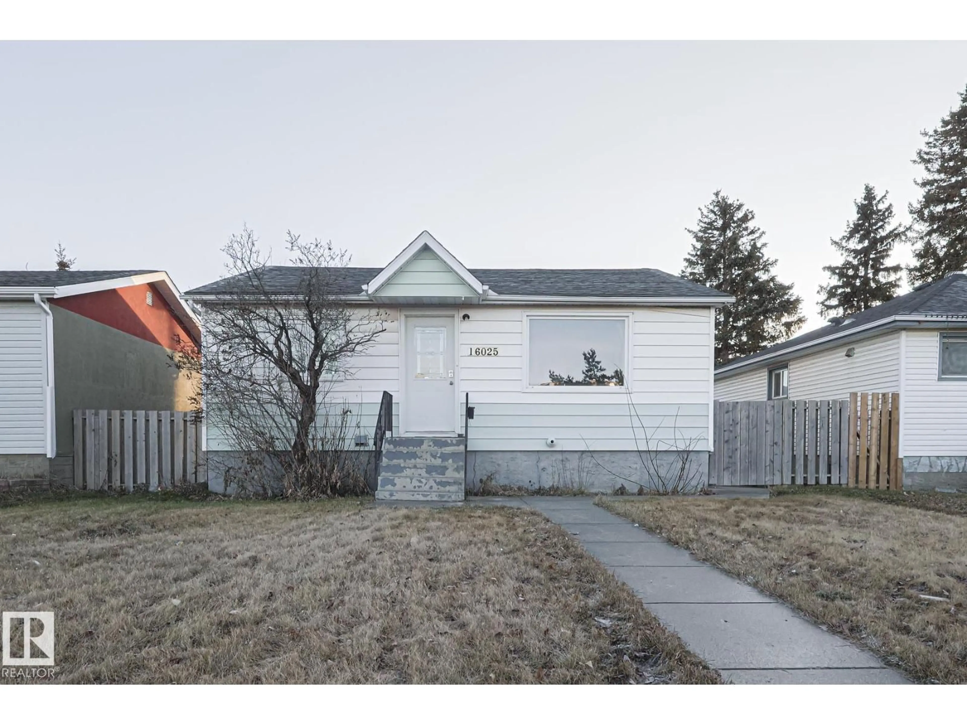 Shed for 16025 100A AV, Edmonton Alberta T5P0L9