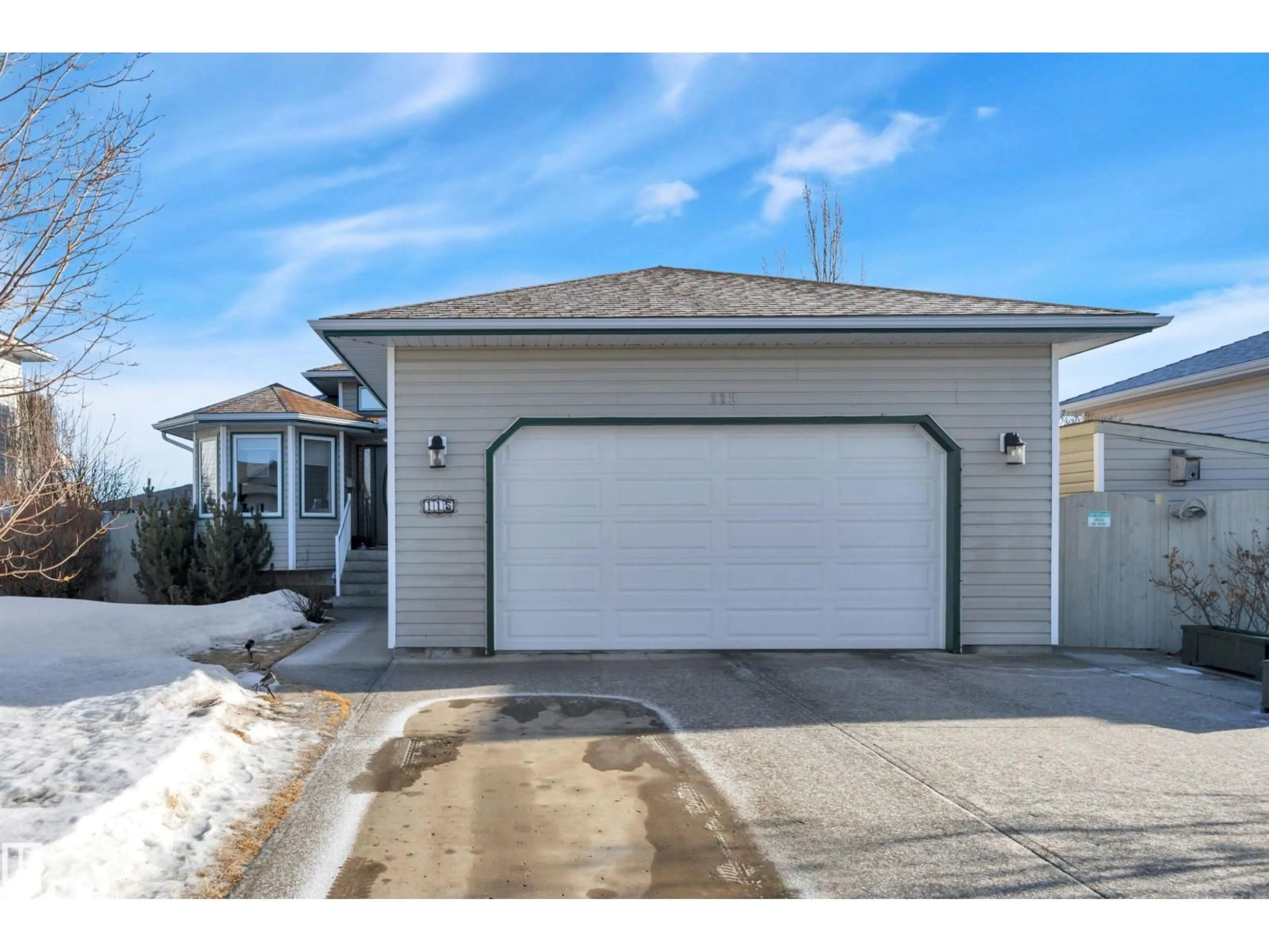 Indoor garage for 115 PARKSIDE DR, Wetaskiwin Alberta T9A3H1