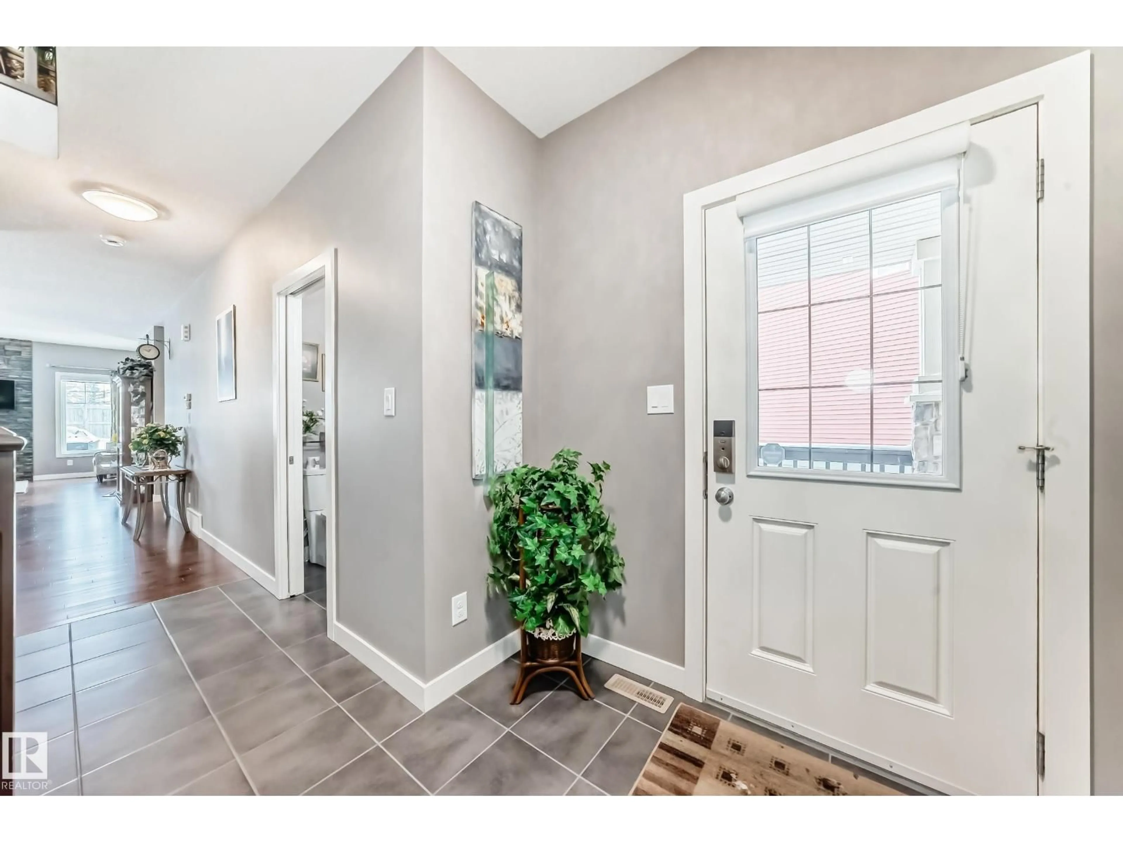 Indoor entryway for NW - 8811 217 ST, Edmonton Alberta T5T4R4