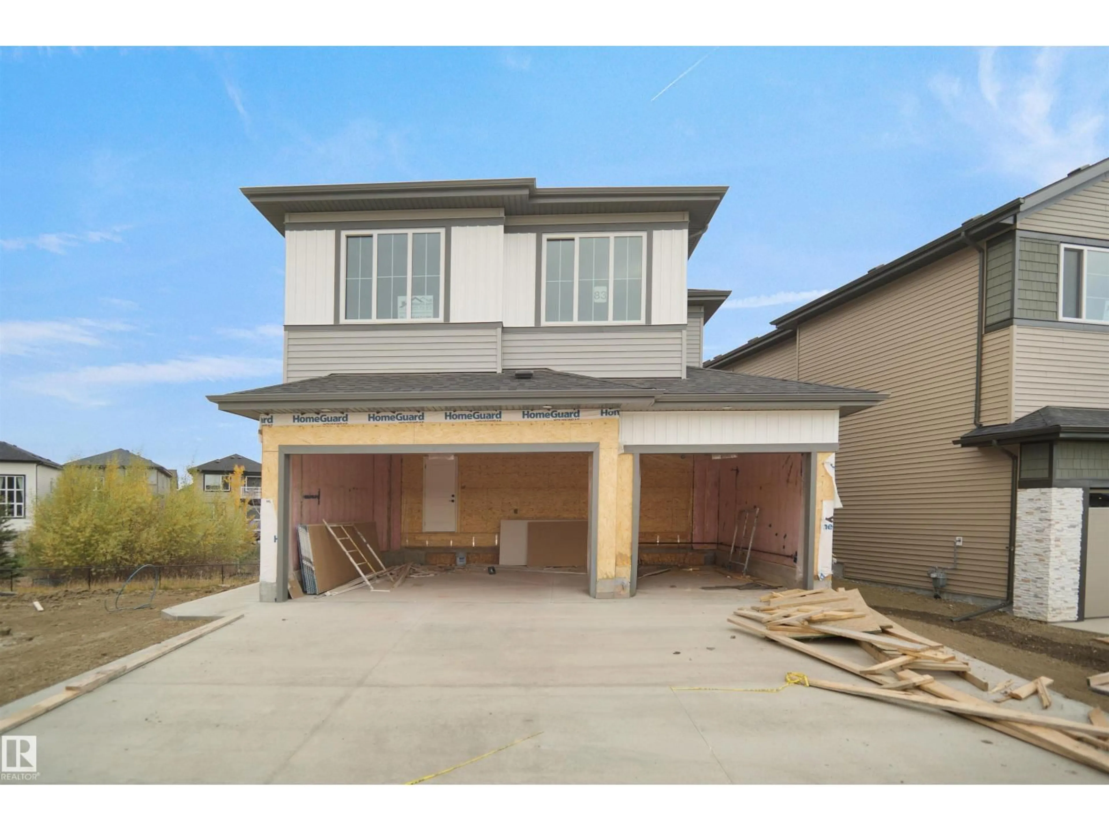 Indoor garage for 83 MEADOWGROVE LN, Spruce Grove Alberta T7X0W2