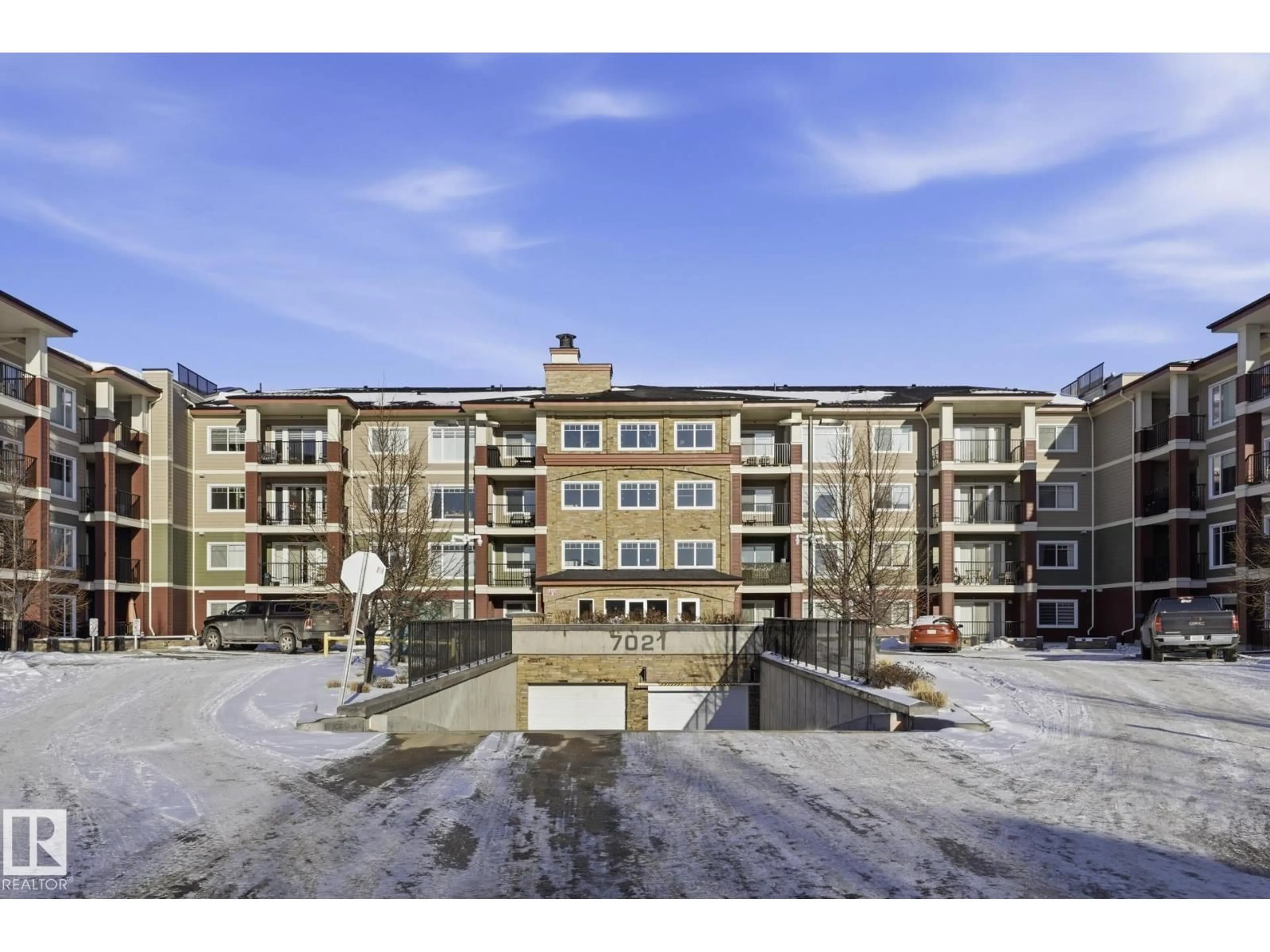 A pic from outside/outdoor area/front of a property/back of a property/a pic from drone, building for #202 - 7021 SOUTH TERWILLEGAR DR, Edmonton Alberta T6R0W5