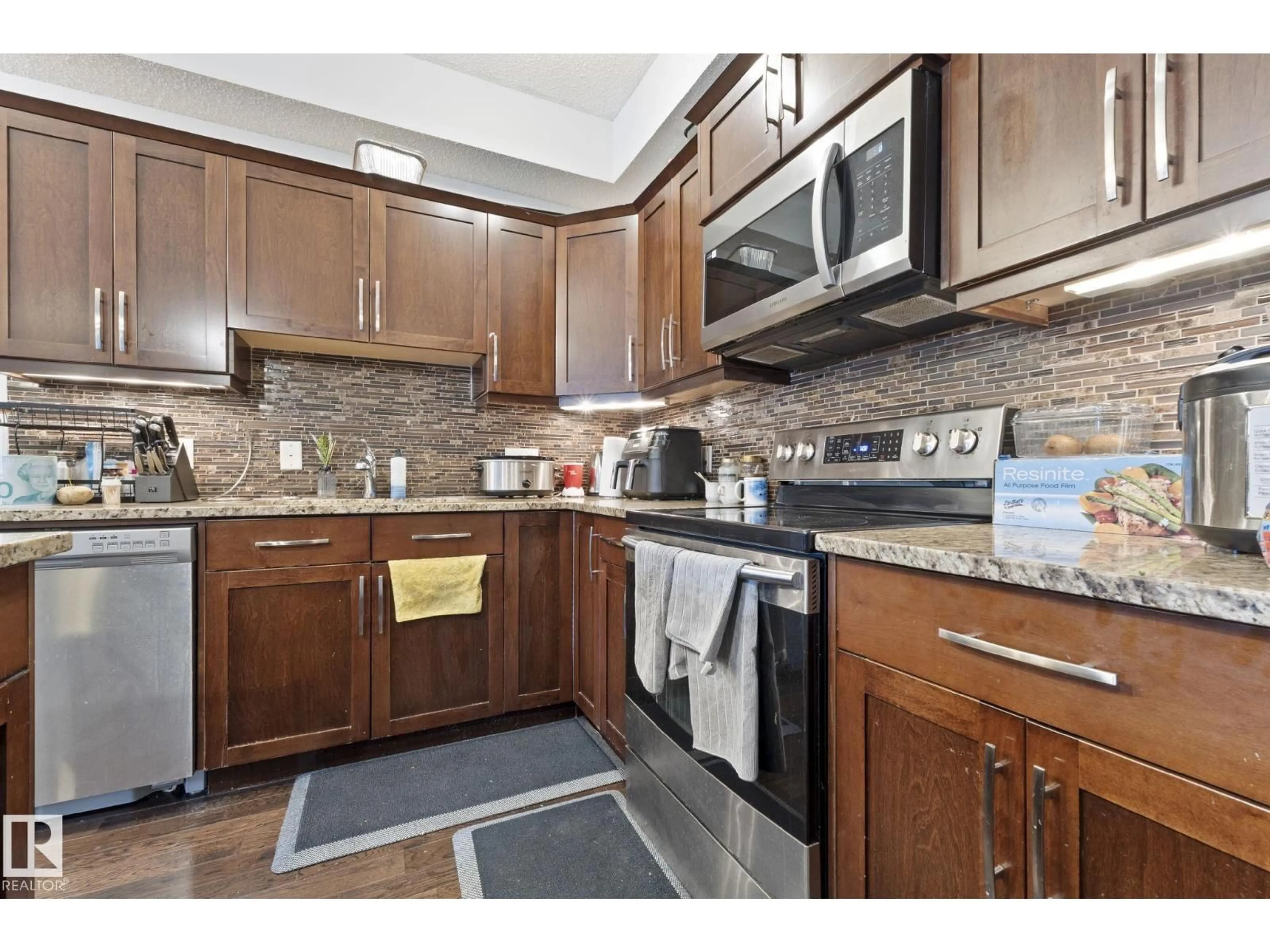 Standard kitchen, unknown for #214 - 10530 56 AV, Edmonton Alberta T6H0X7