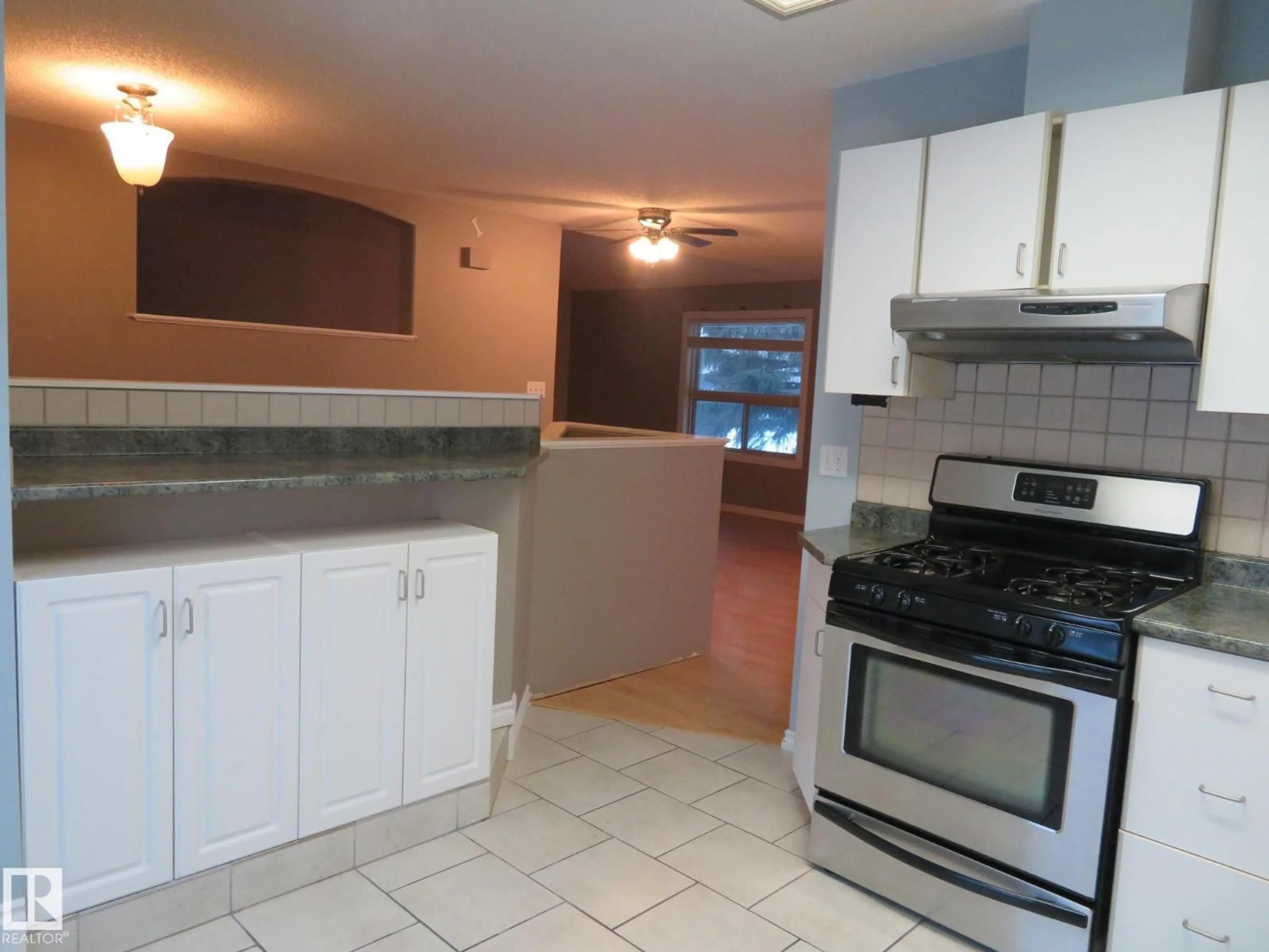 Standard kitchen, ceramic/tile floor for 1855 MILL WOODS RD E, Edmonton Alberta T6L6K2