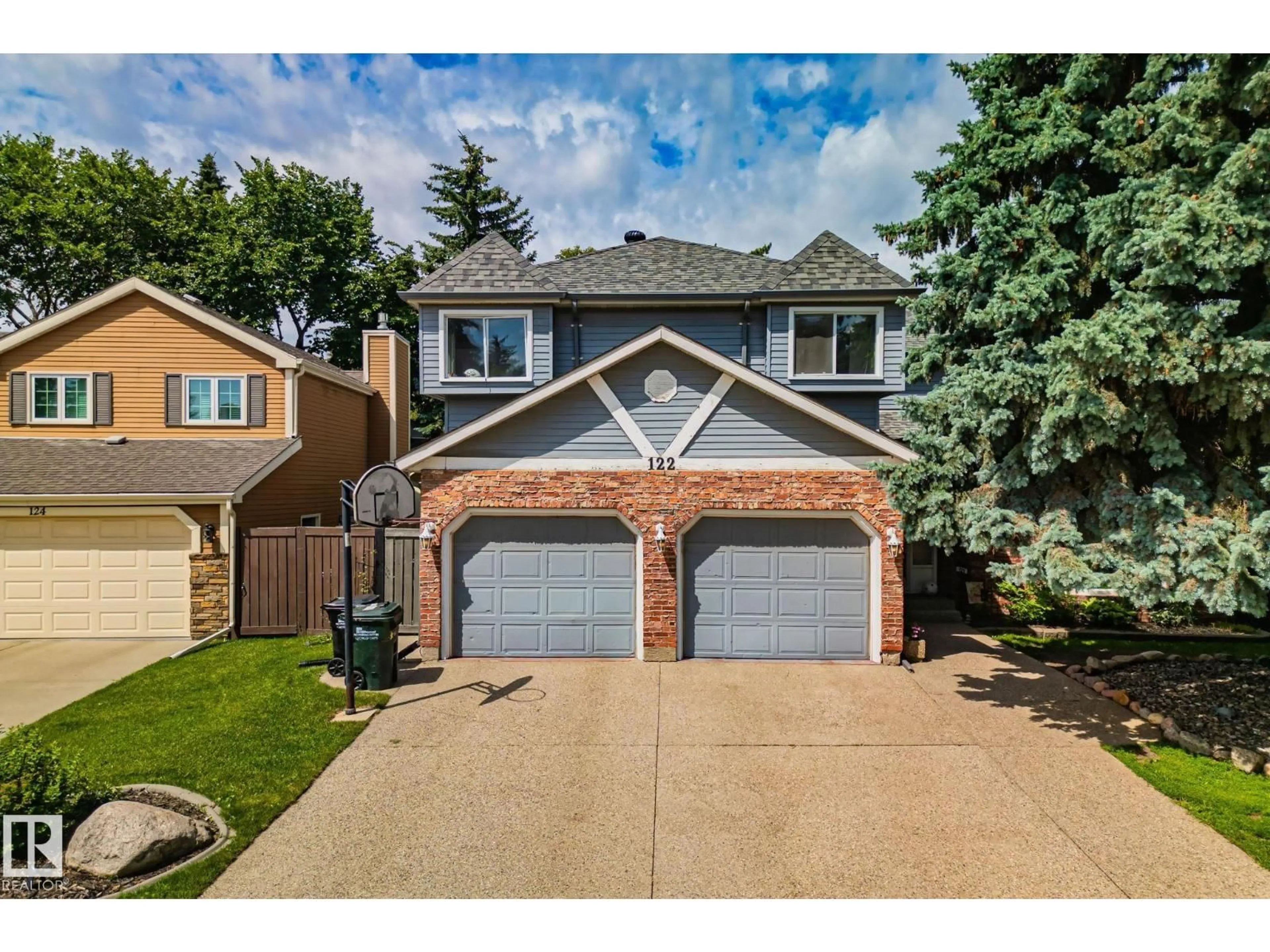 Unknown for 122 VILLAGE DO, Sherwood Park Alberta T8A4L6