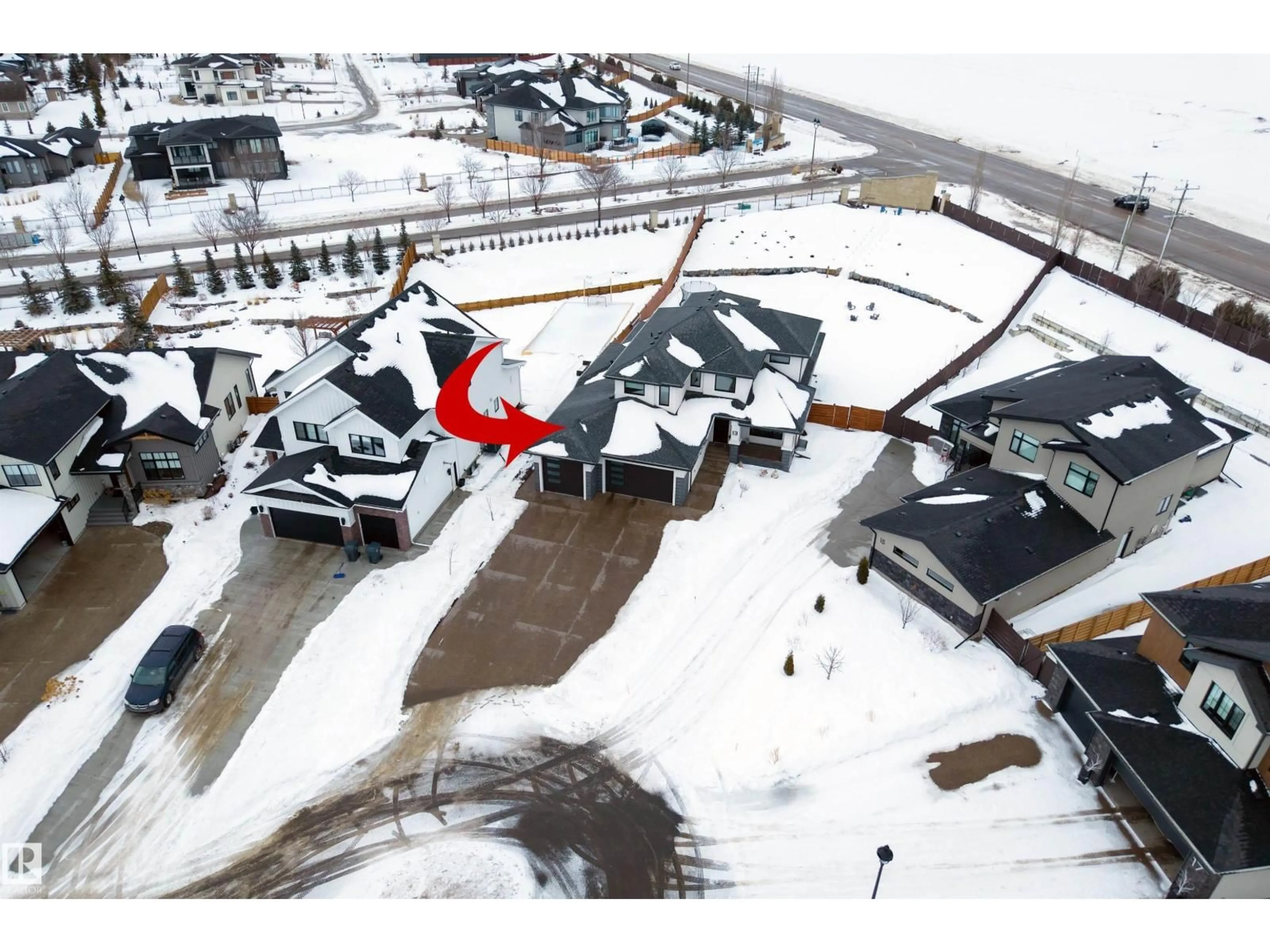 A pic from outside/outdoor area/front of a property/back of a property/a pic from drone, street for 25122 - 13 STURGEON RD, Rural Sturgeon County Alberta T8T1S6