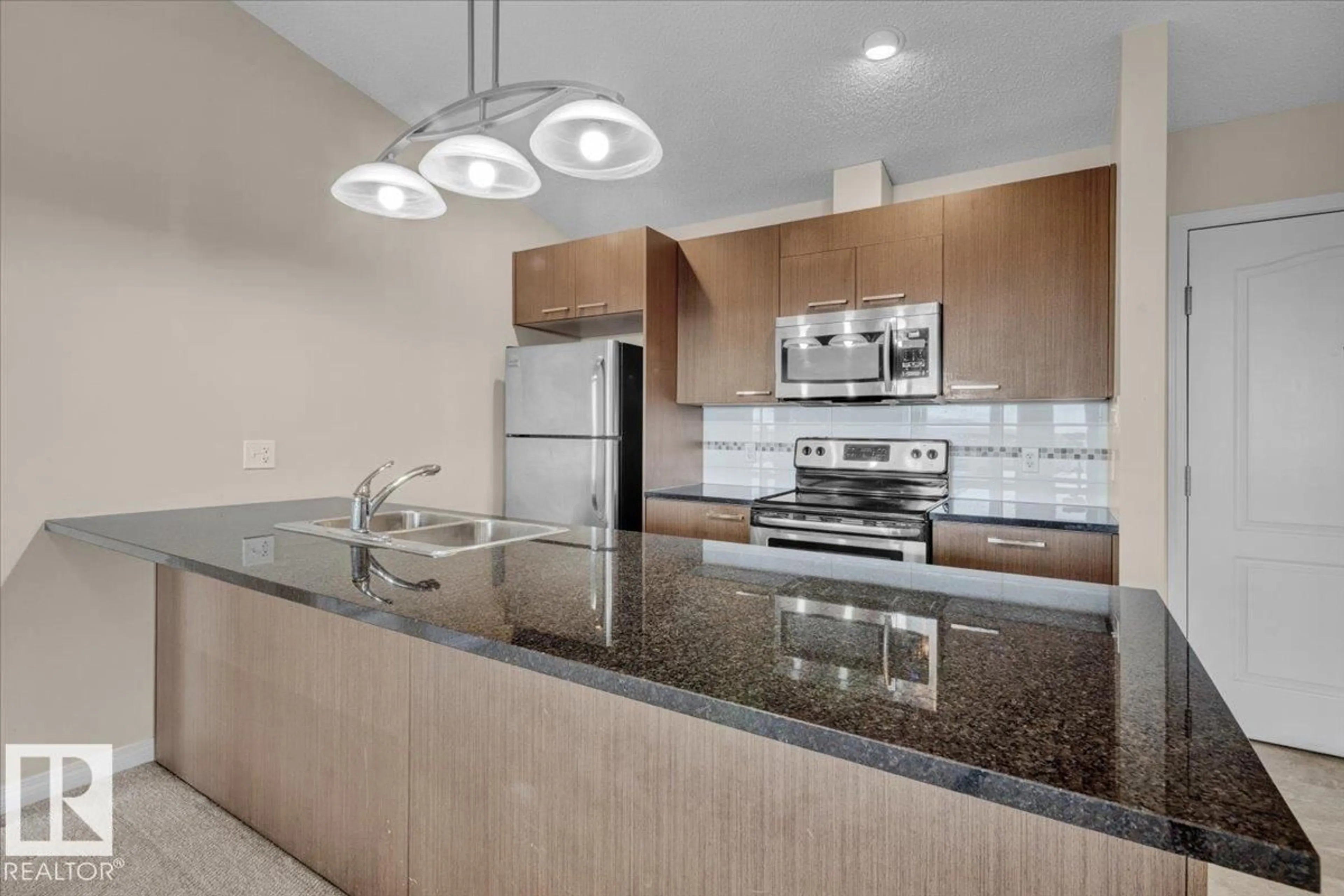 Standard kitchen, unknown for 9351 - 3408 SIMON DR NW, Edmonton Alberta T6R0N4