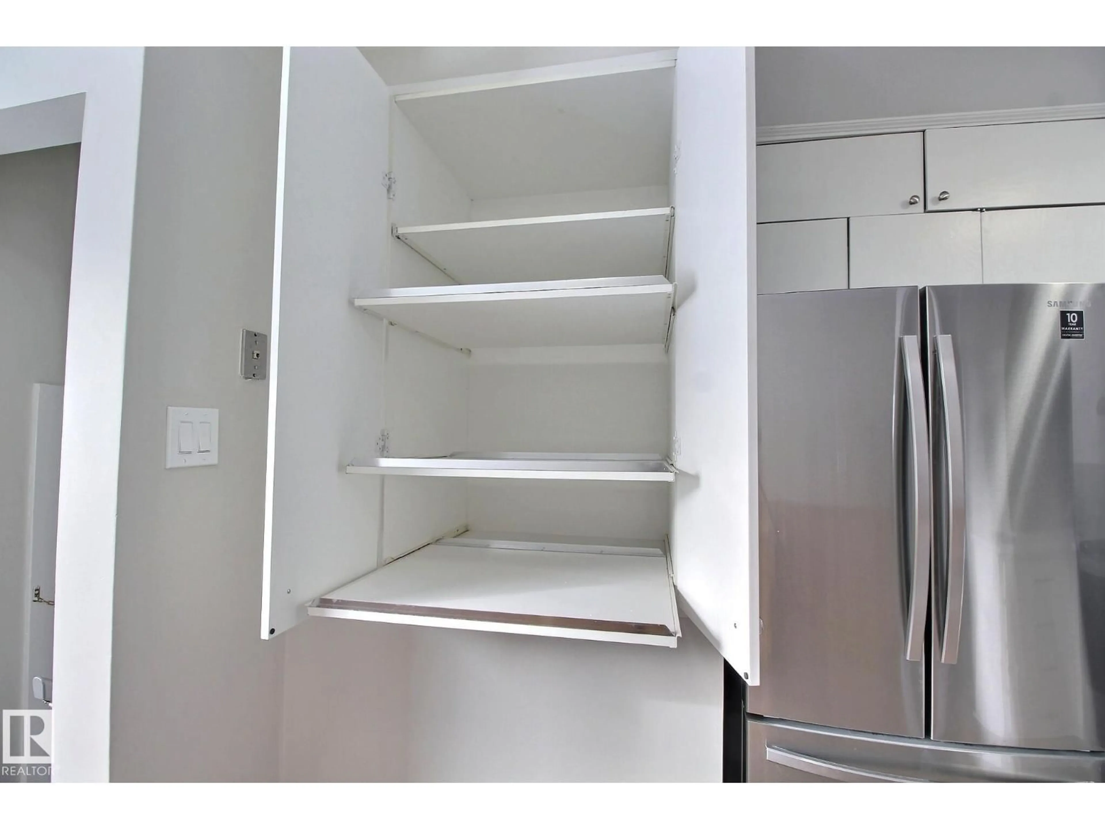 Unknown for 11512 67 ST, Edmonton Alberta T5B1L7