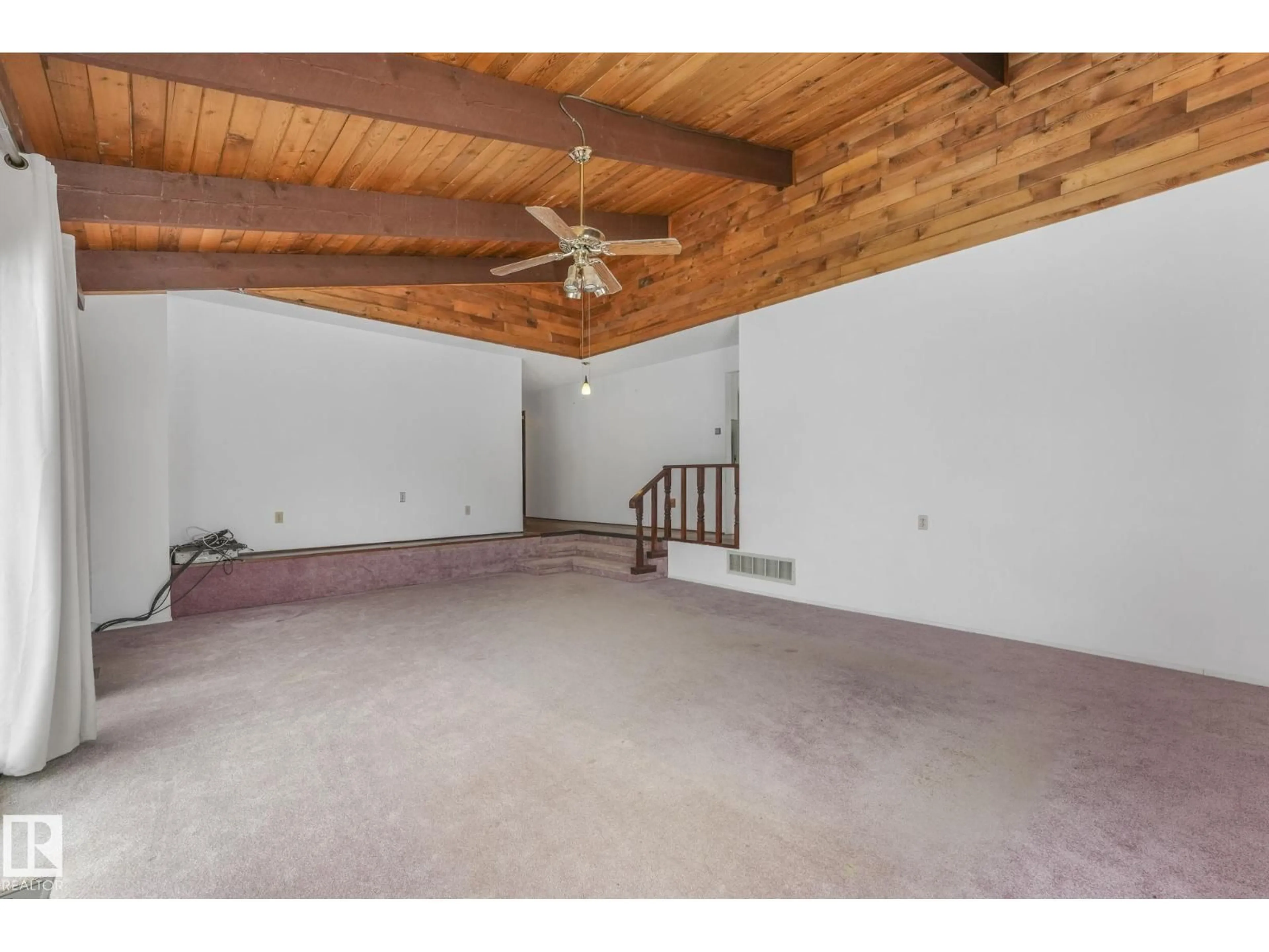 Indoor garage for 53310 - 312 RGE ROAD 275, Rural Parkland County Alberta T7X3V8