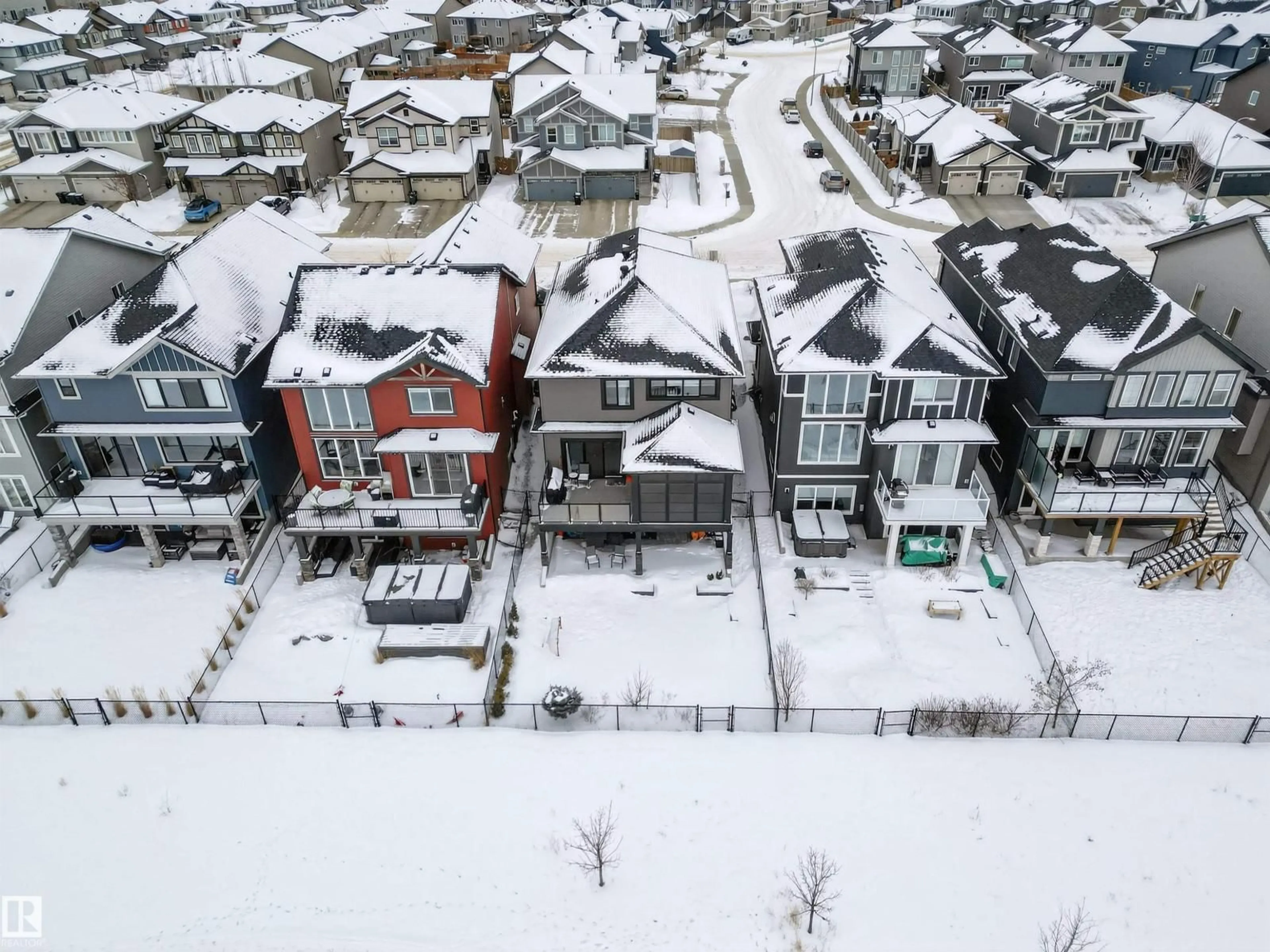 A pic from outside/outdoor area/front of a property/back of a property/a pic from drone, street for 23 ABERDEEN CR, Sherwood Park Alberta T8H1W7