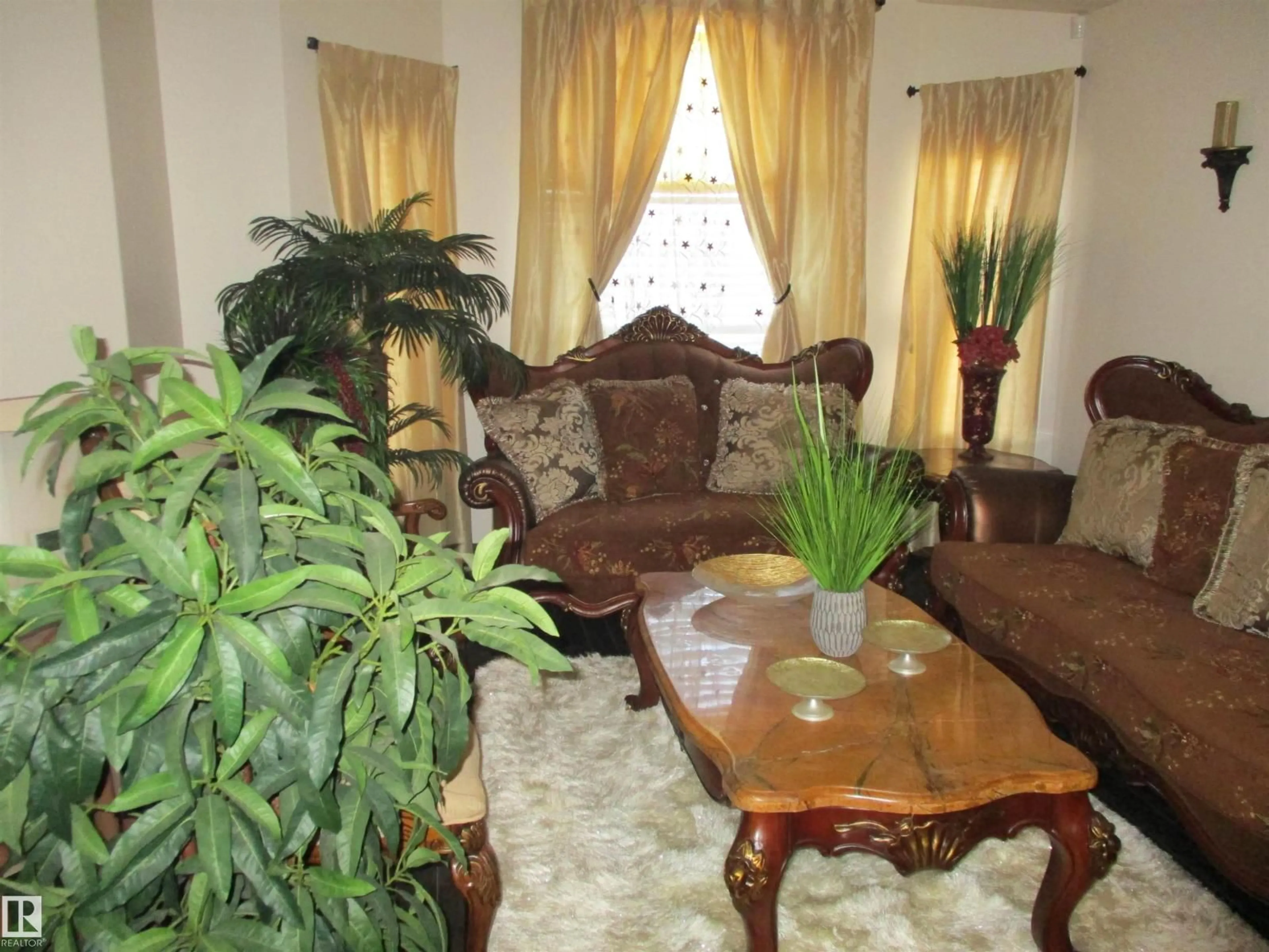 Living room with furniture, unknown for NW - 14043 134 ST, Edmonton Alberta T6V1W3