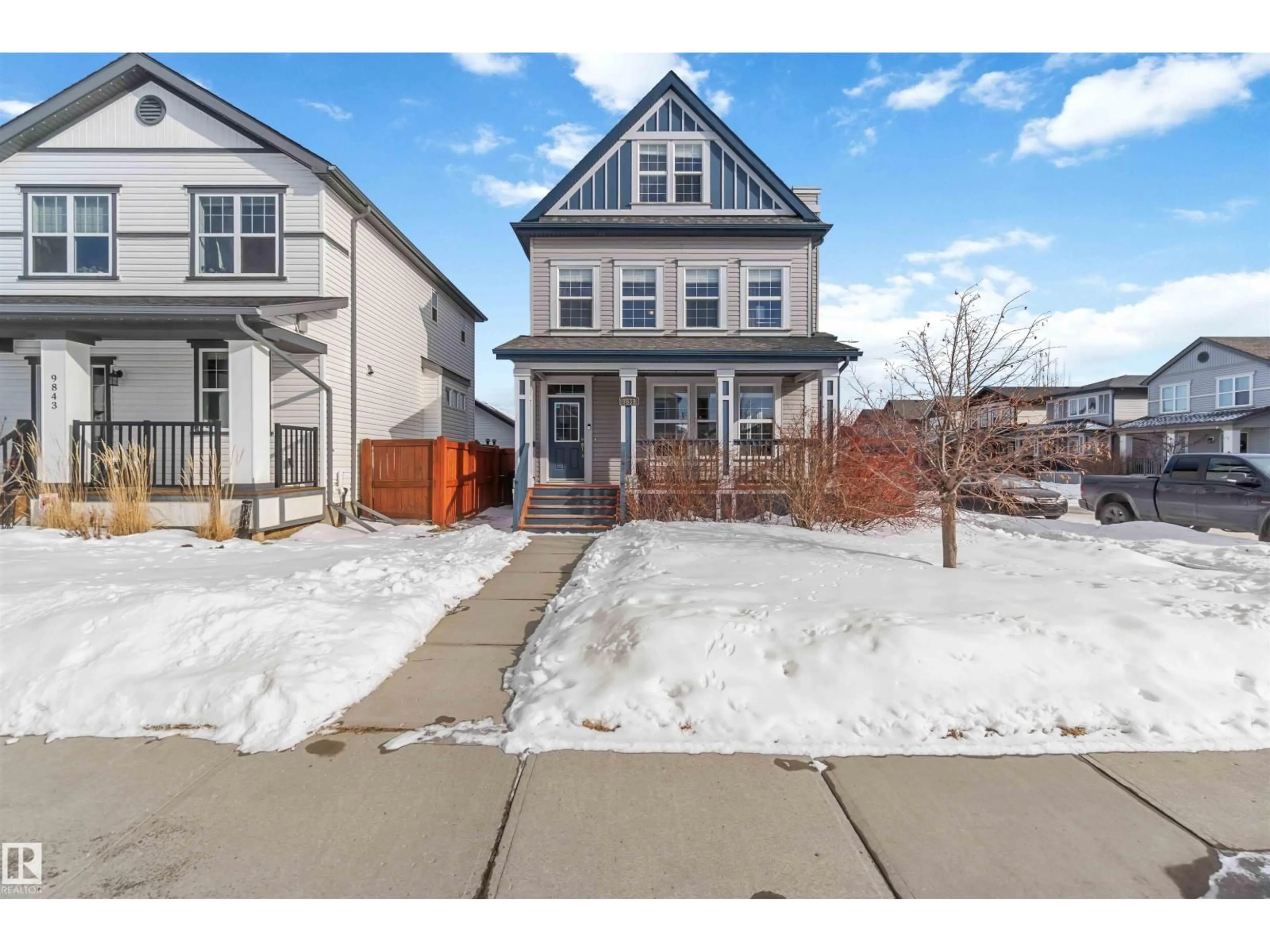 Unknown for NW - 9839 221 ST, Edmonton Alberta T5T4M3