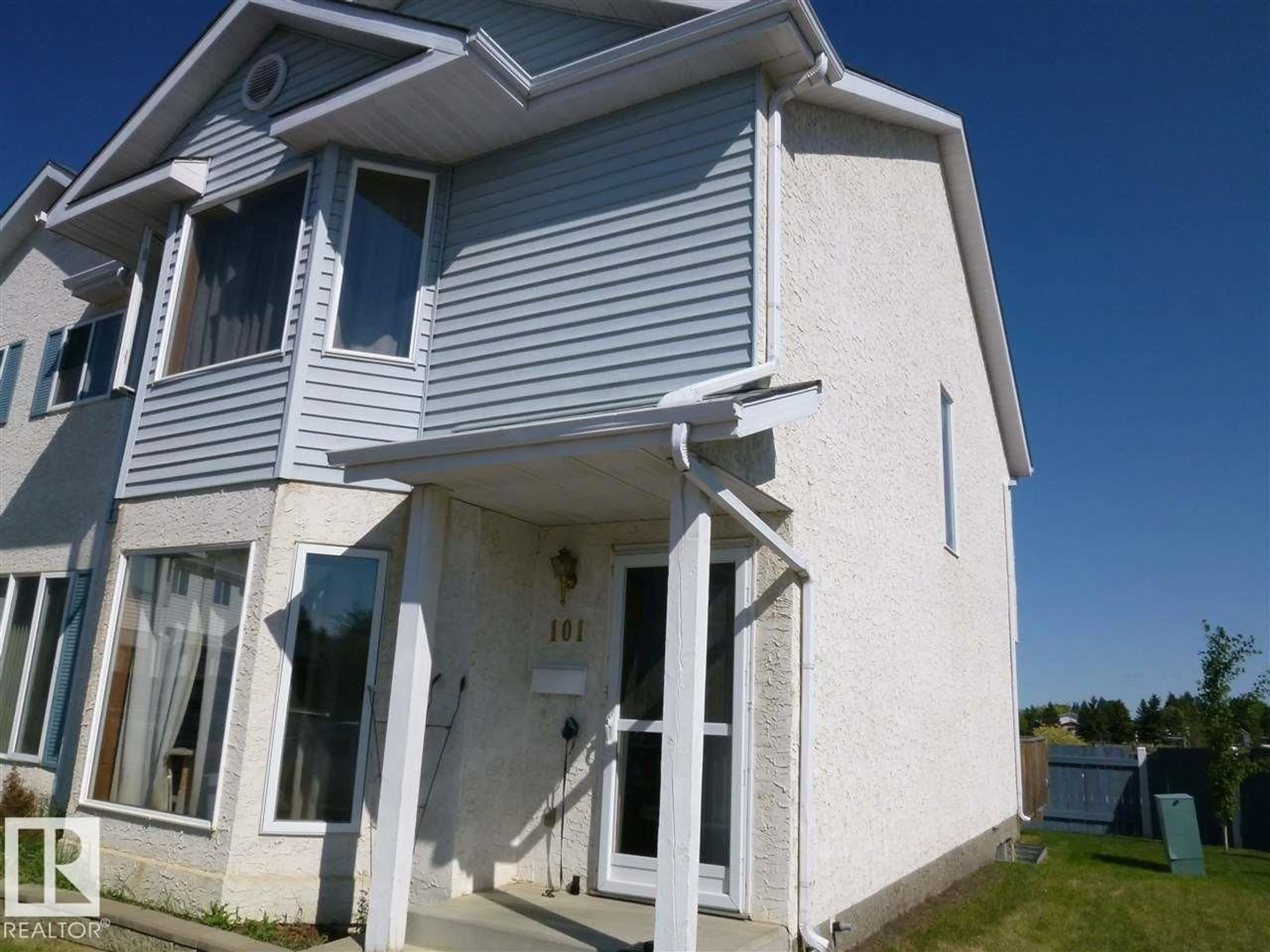 Home with vinyl exterior material, building for 1 - 101 ABERDEEN WY, Stony Plain Alberta T7Z1M9