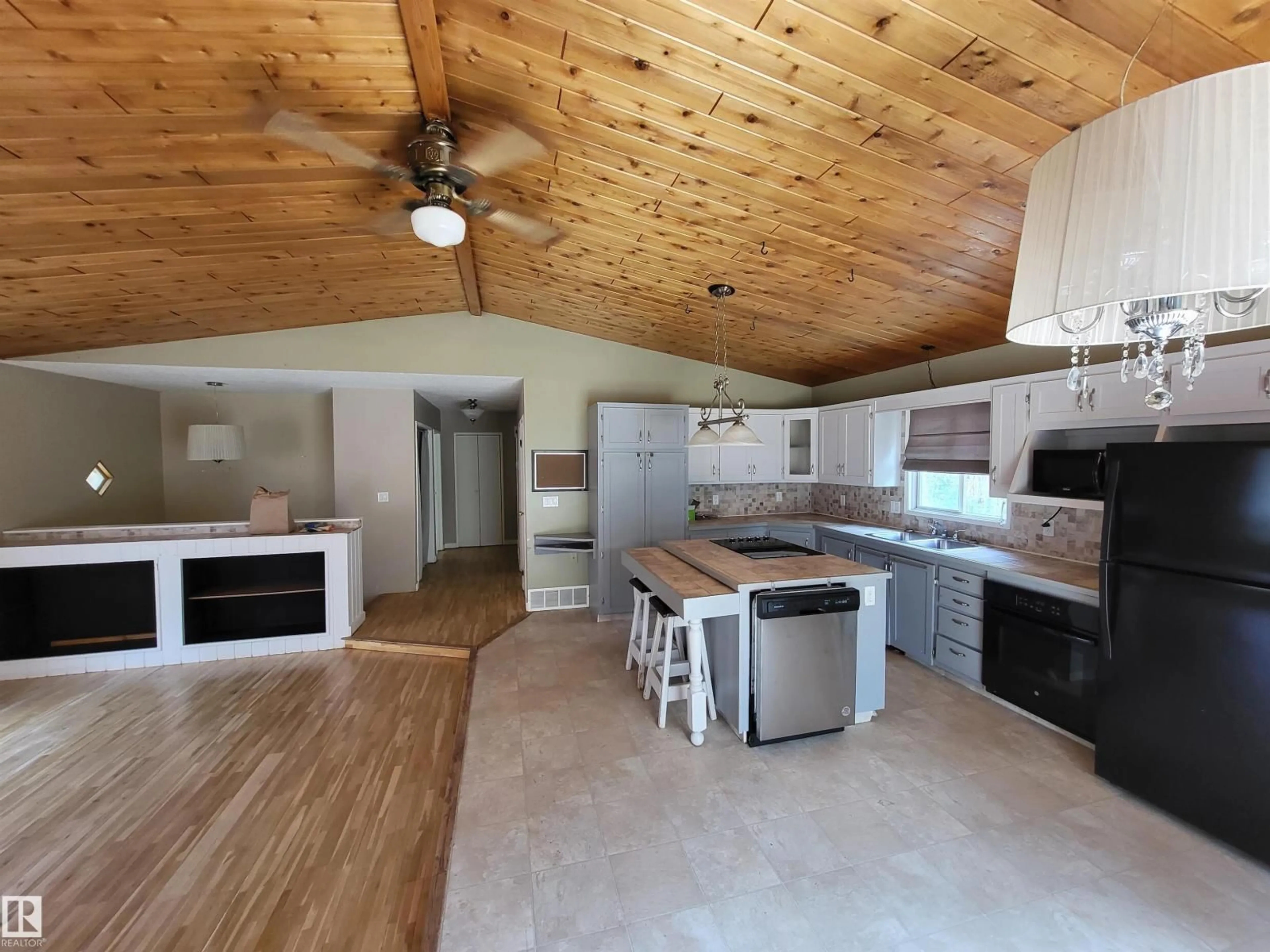 Open concept kitchen, unknown for 437 61209 RGE RD 465, Rural Bonnyville M.D. Alberta T9N2J6