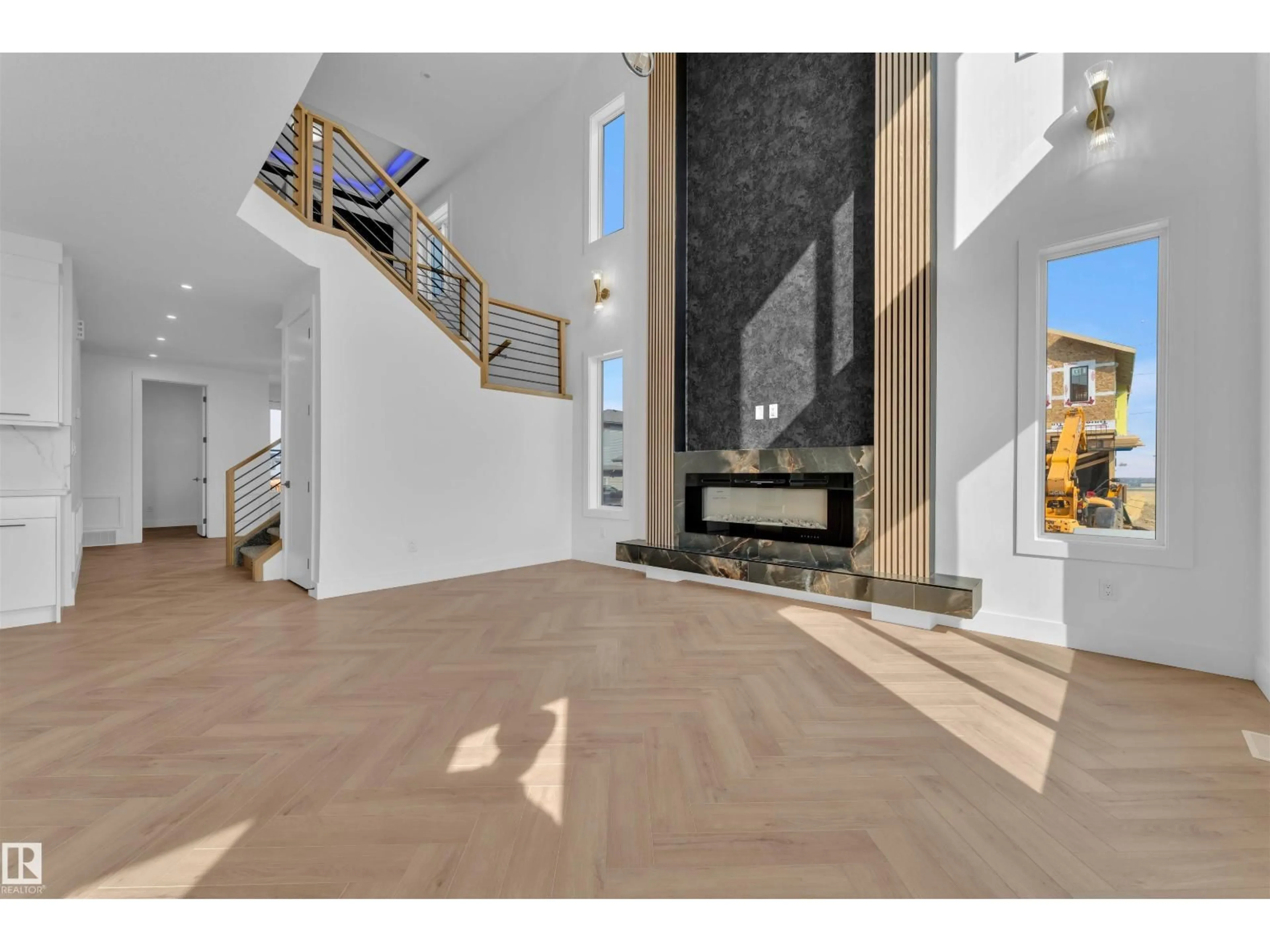 Unknown for 103 28 ST, Edmonton Alberta T6X3E3