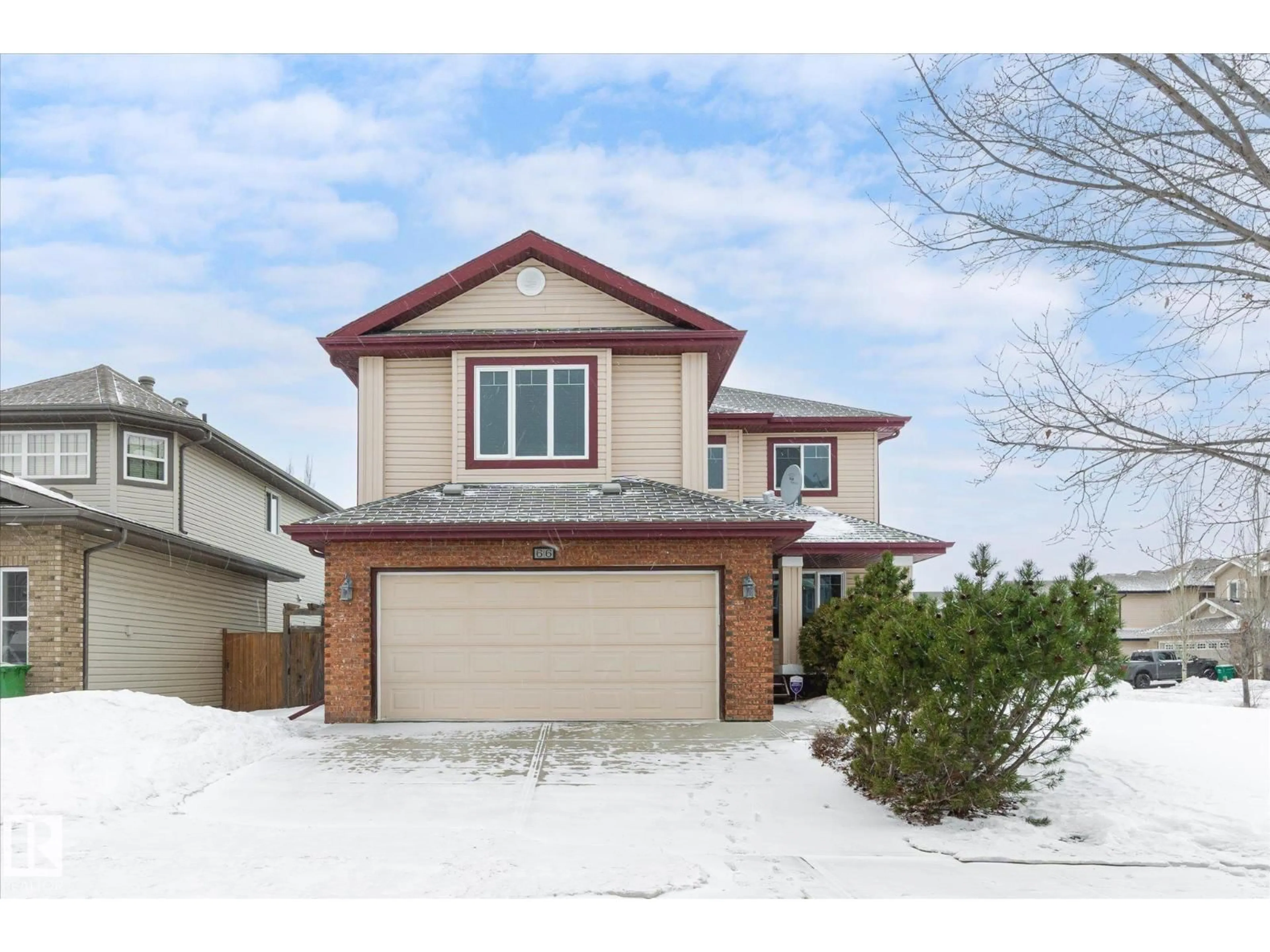 Home with vinyl exterior material, street for 66 NADINE WY, St. Albert Alberta T8N1C6