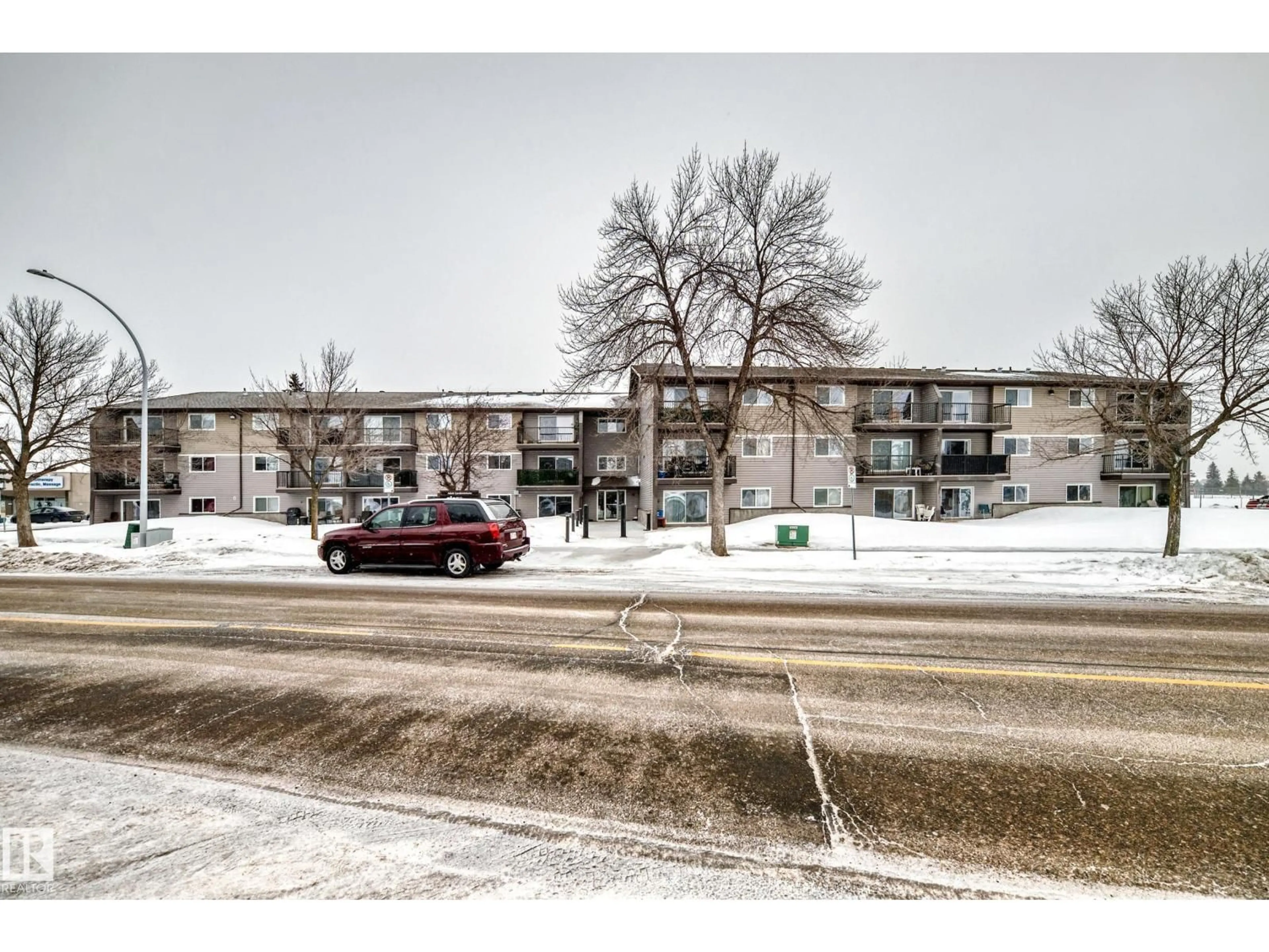 Unknown for 121 15105 121 ST NW, Edmonton Alberta T5X2G3