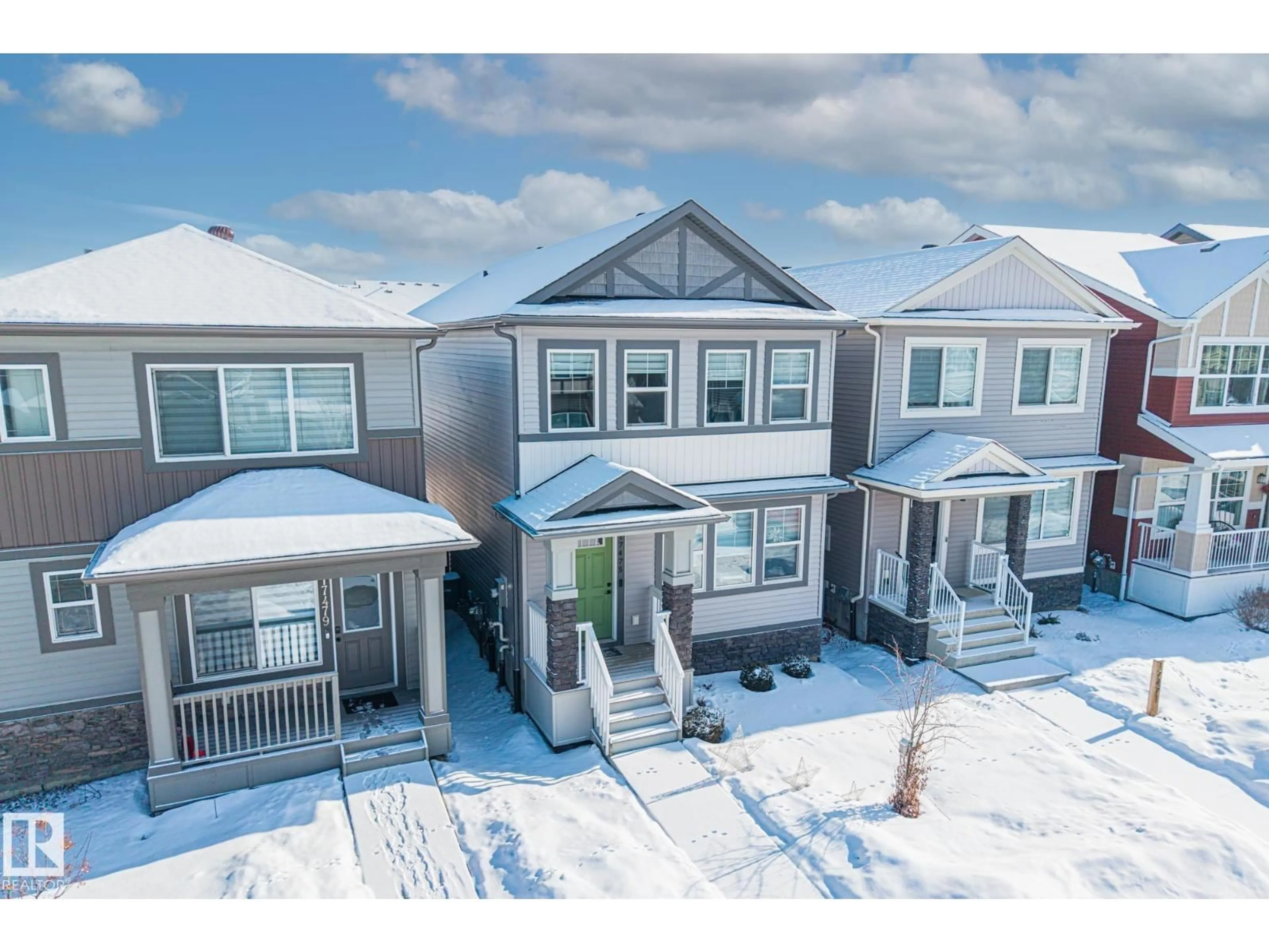 A pic from outside/outdoor area/front of a property/back of a property/a pic from drone, street for NW - 17475 77 ST, Edmonton Alberta T5Z0R4