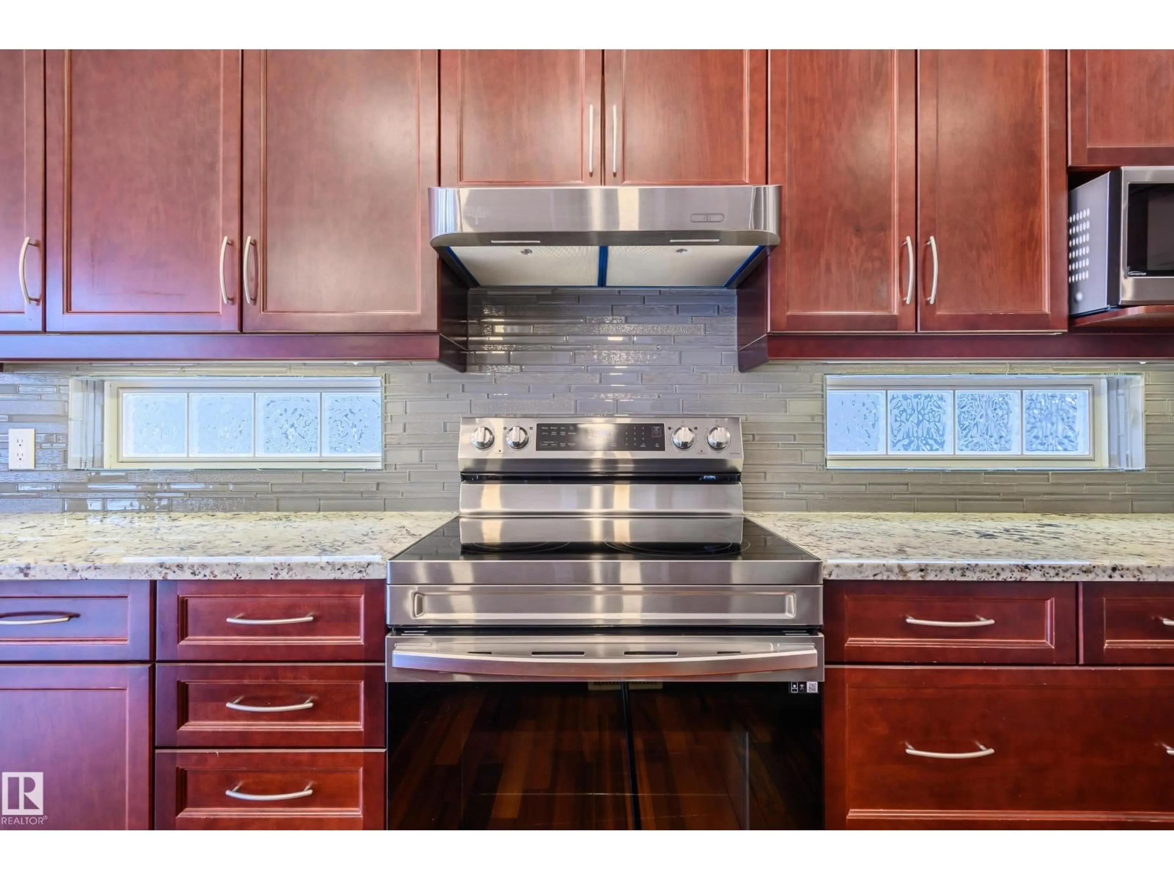 Open concept kitchen, unknown for 48 FAIRWAY PT, Spruce Grove Alberta T7X3B4