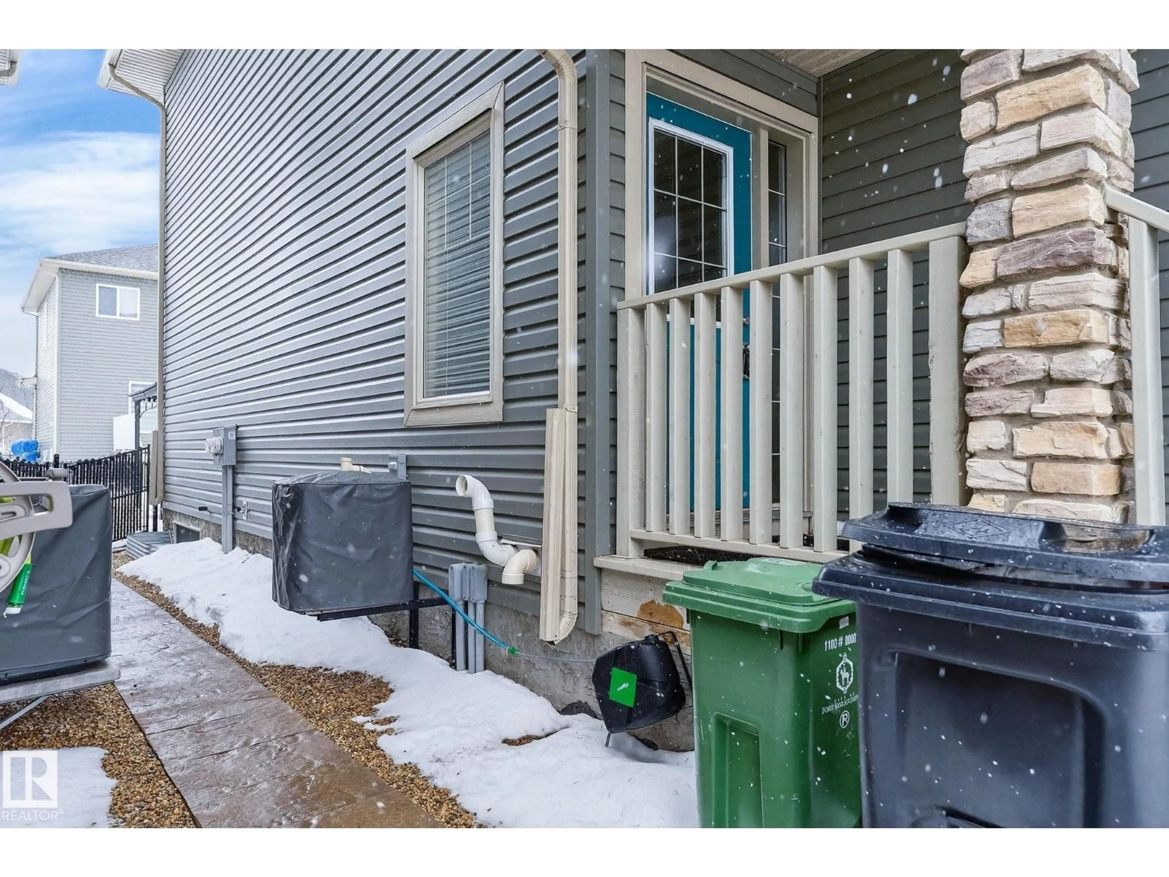 Patio, street for 8602 - 92 SOUTHFORT BV, Fort Saskatchewan Alberta T8L0J8