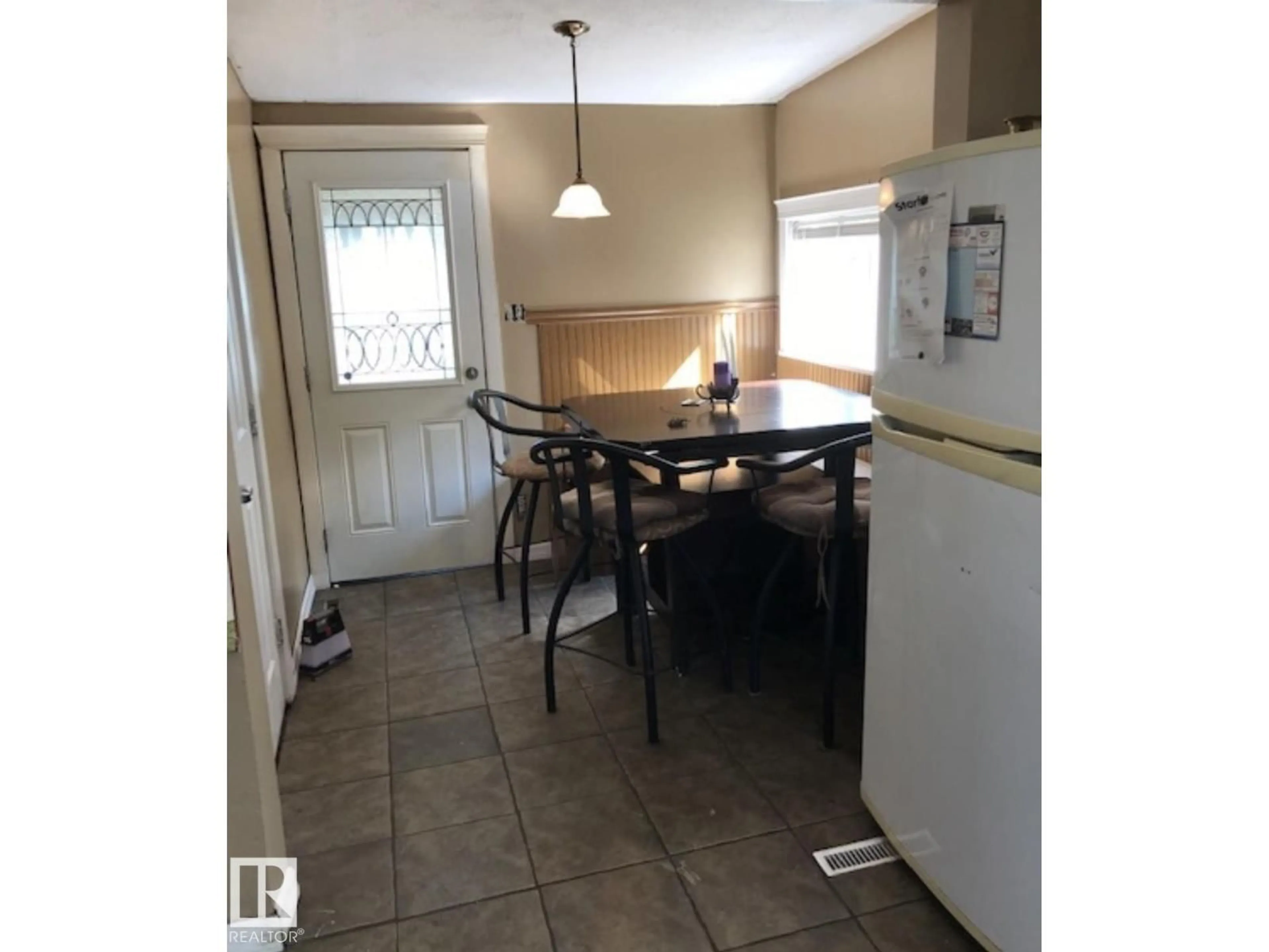 Unknown for 5231 46 ST, Camrose Alberta T4V1H4